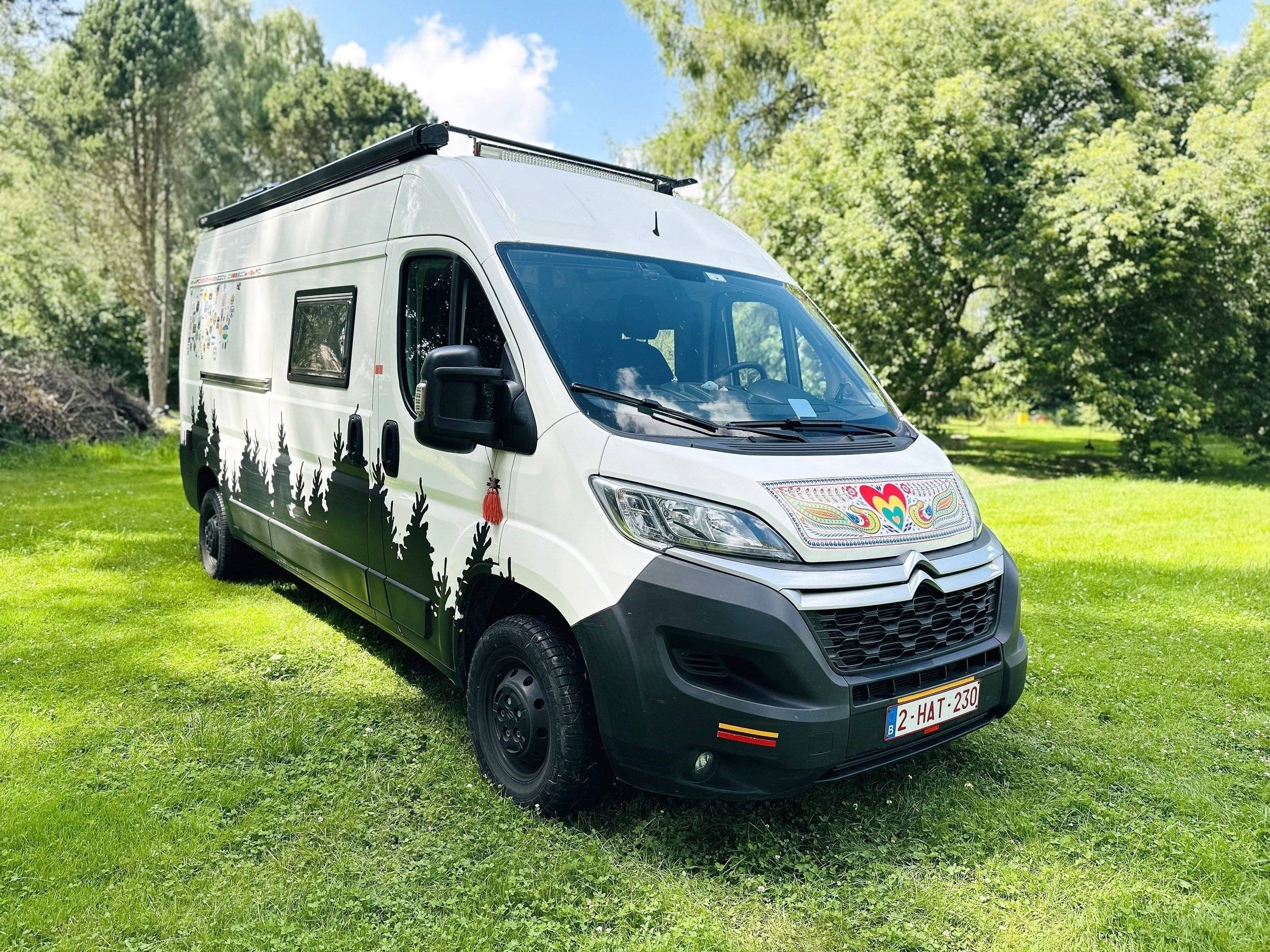 Off-grid Camper for 4 