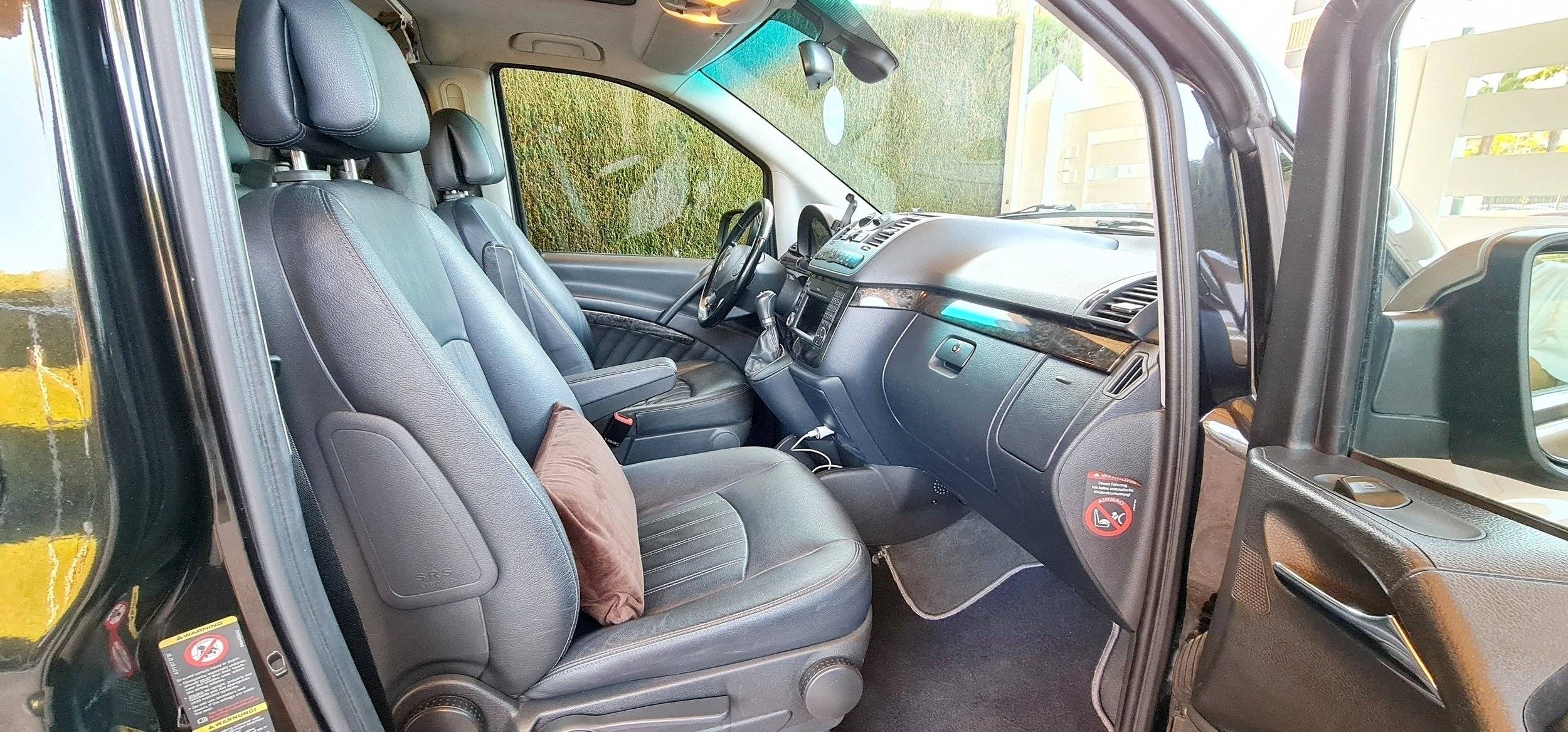 Fahrerbereich Mercedes Mercedes viano - Yescapa