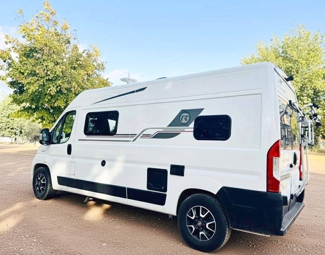 Voorkant 3/4 Fiat Ducato 2,3 l Multijet 130 ch. - Yescapa