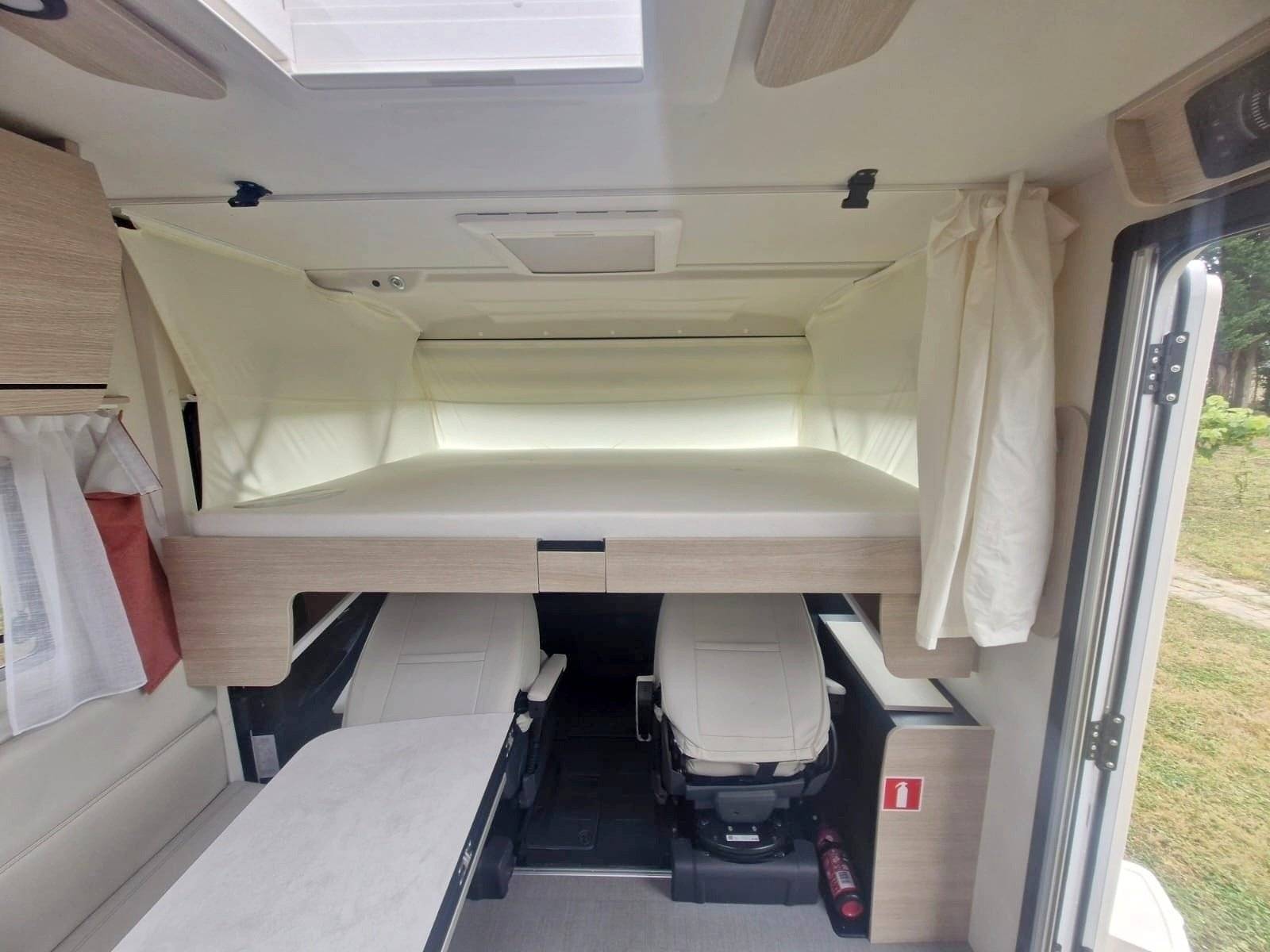 Schlafplätze Fiat 2,2 L  140 Ch - Yescapa