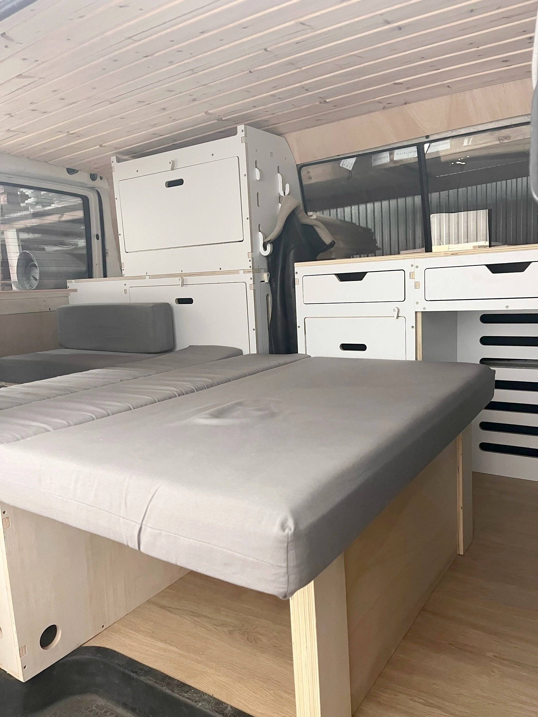 Berth Volkswagen T4 - Yescapa