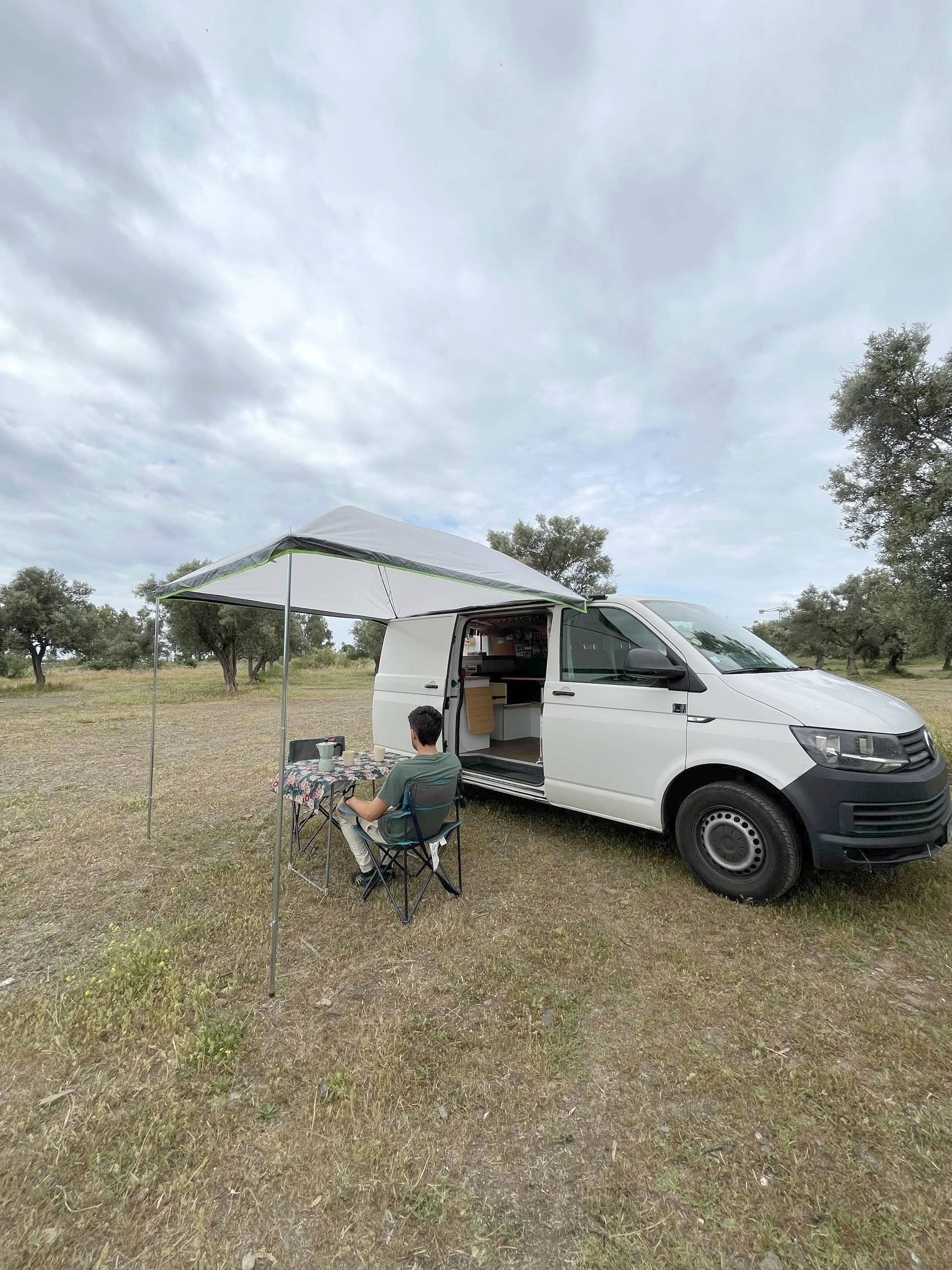 Voorkant 3/4 Volkswagen T6 2 l 140 ch - Yescapa