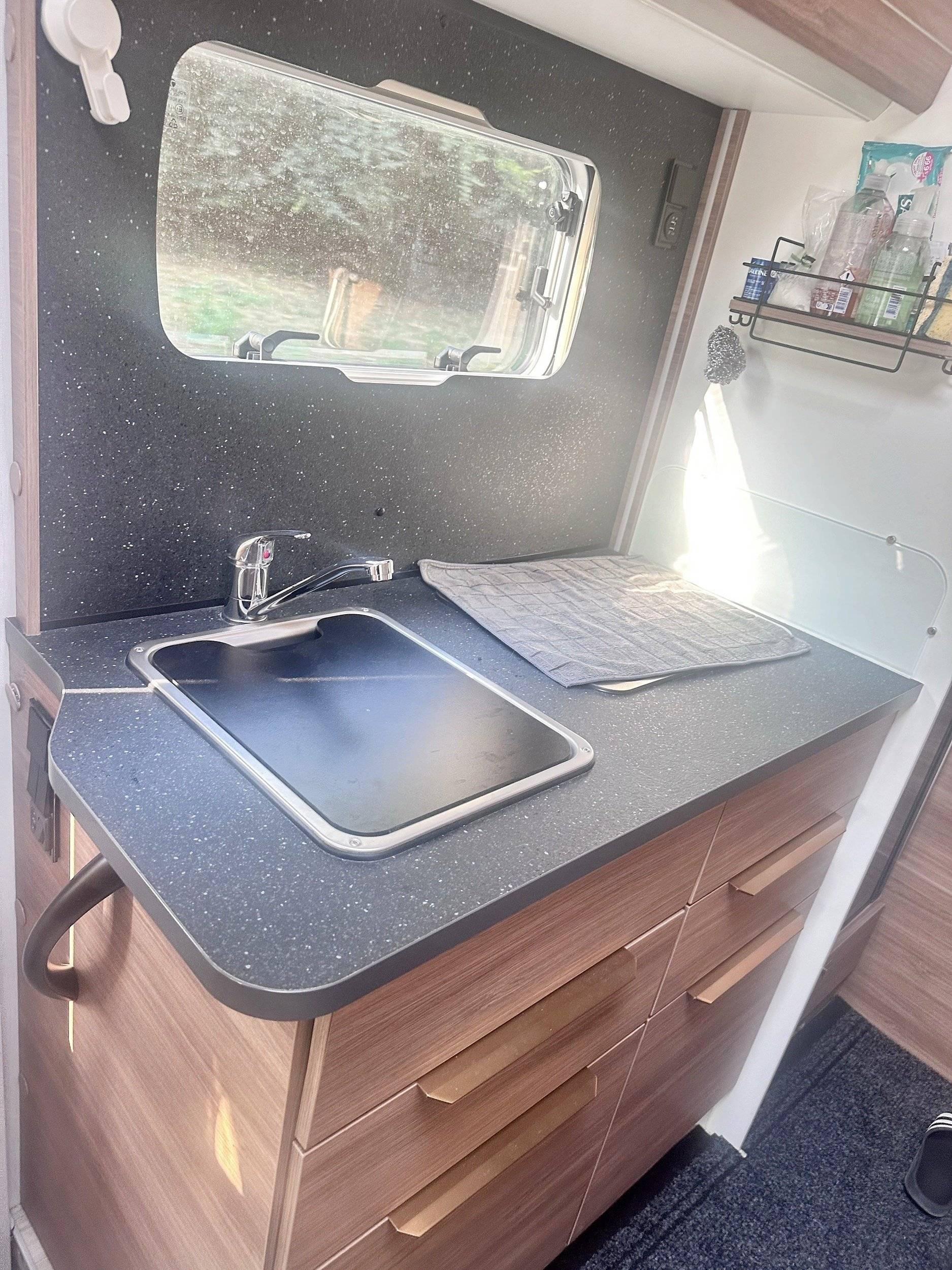 3 C Cartier/Brisebras Atalante