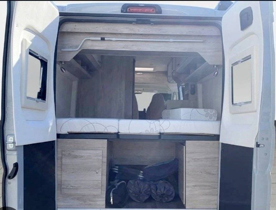 Bravia Peugeot boxer