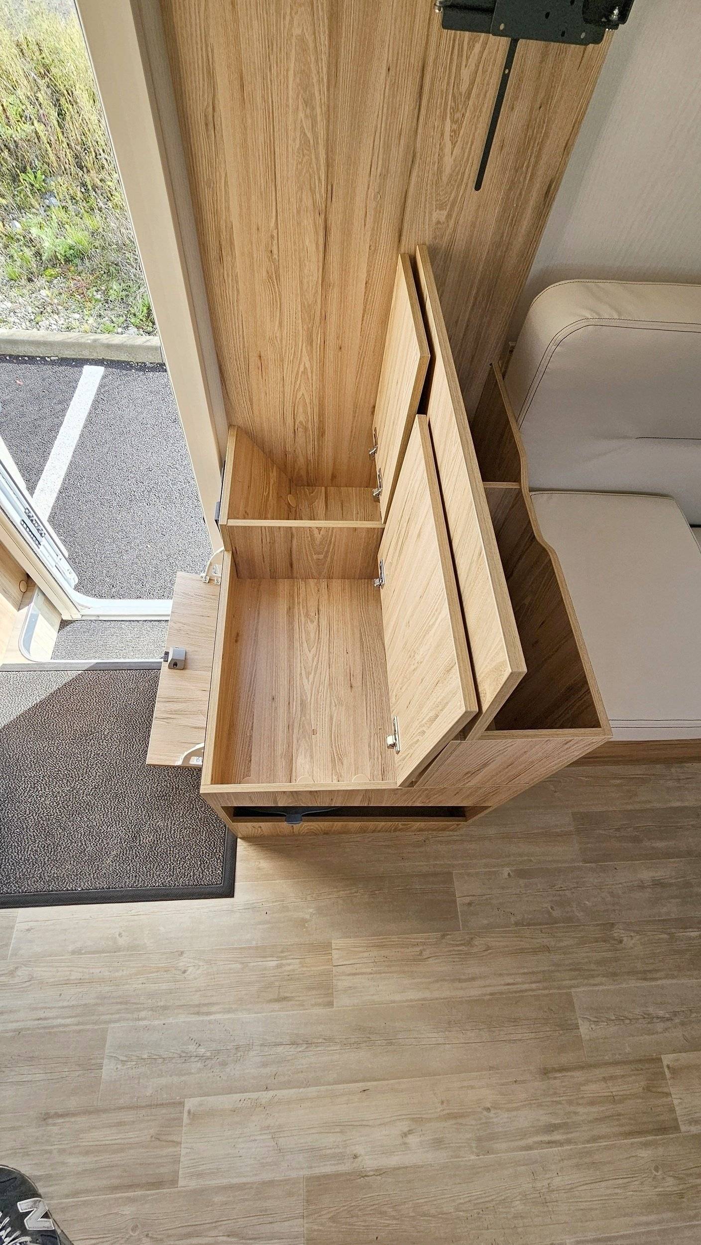 Bavaria BAVARIA T696U