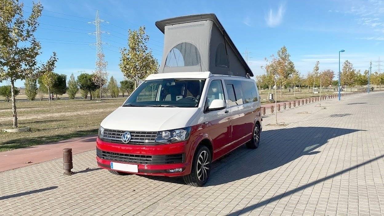 Volkswagen Transporter T6 (Roja)