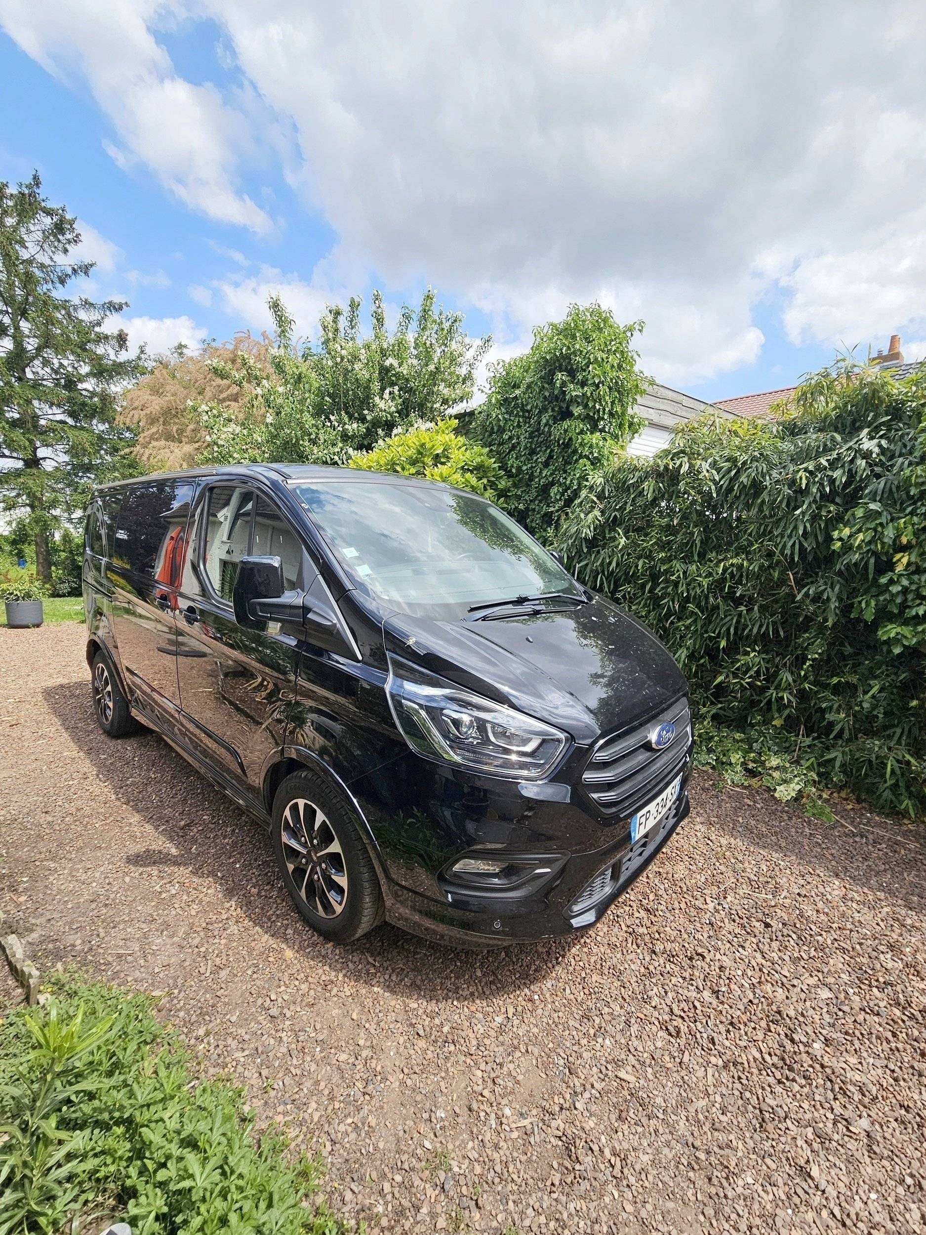 L'atelier du van Ford Transit custom 185ch sport
