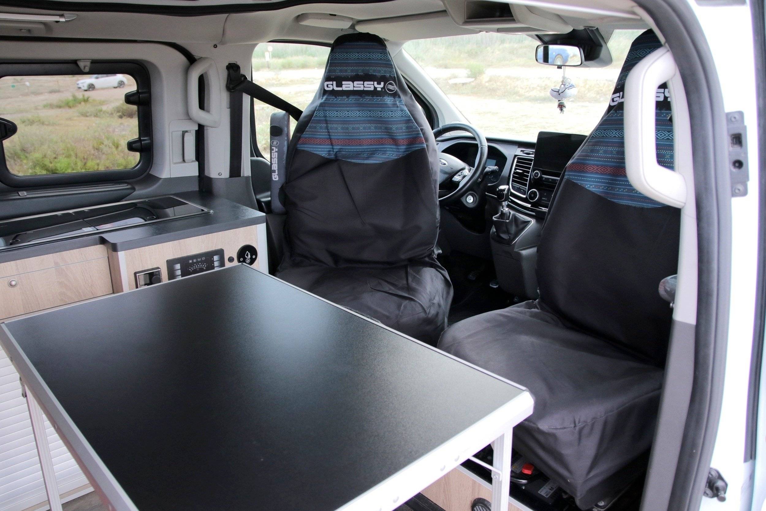 Coin repas Ford ford custom - Yescapa