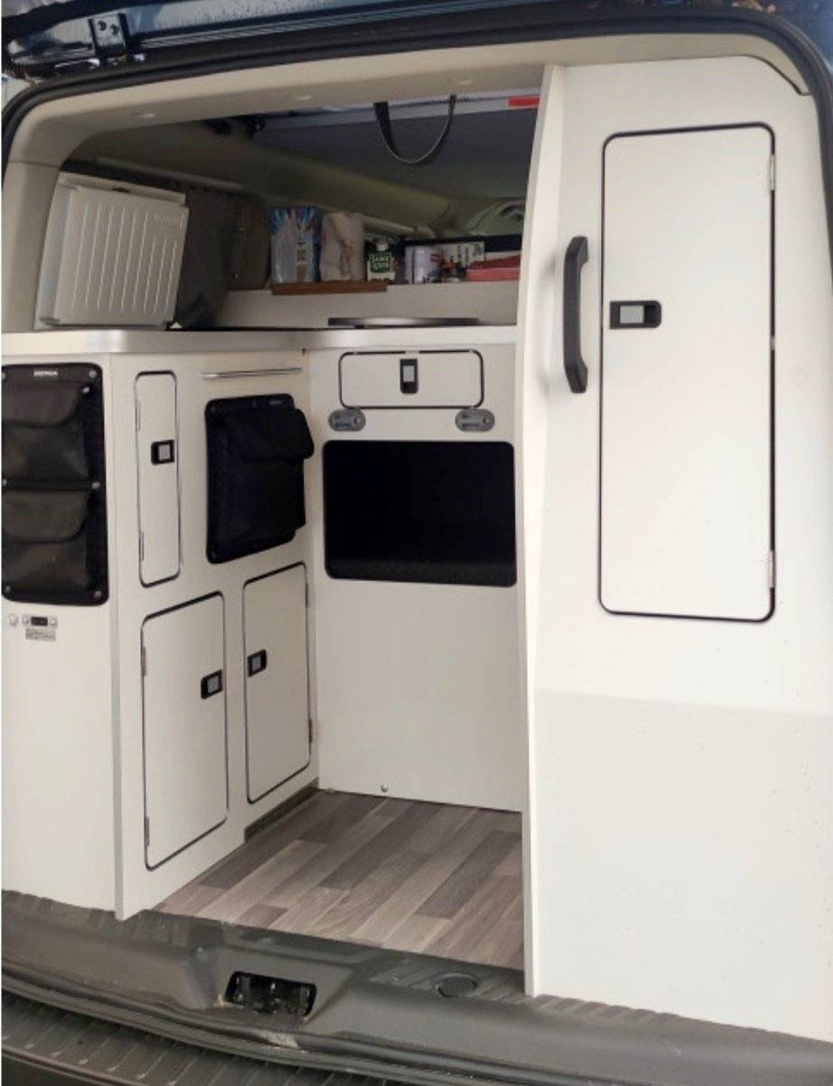 Cozinha Ford Custom 2,0 l 130 ch - Yescapa