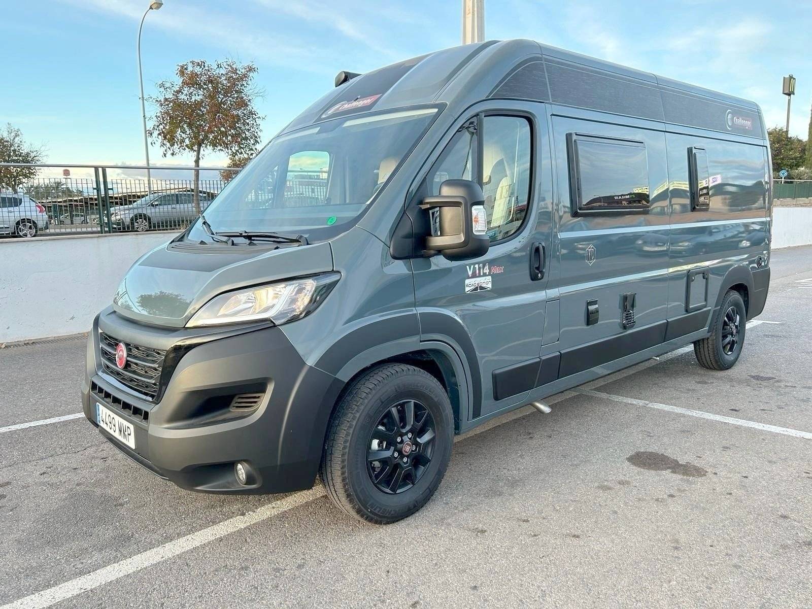 schräge Vorderansicht Fiat Fiat Weinsberg - Yescapa