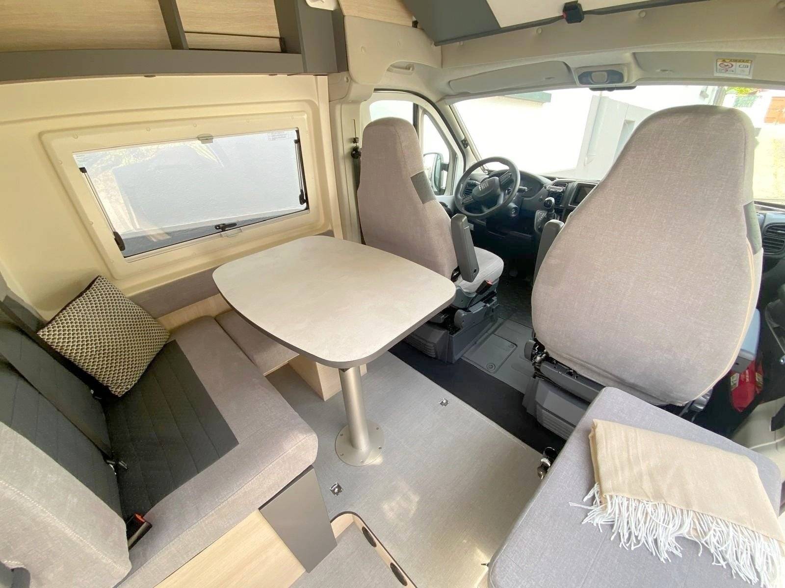 Área de jantar Fiat - Yescapa