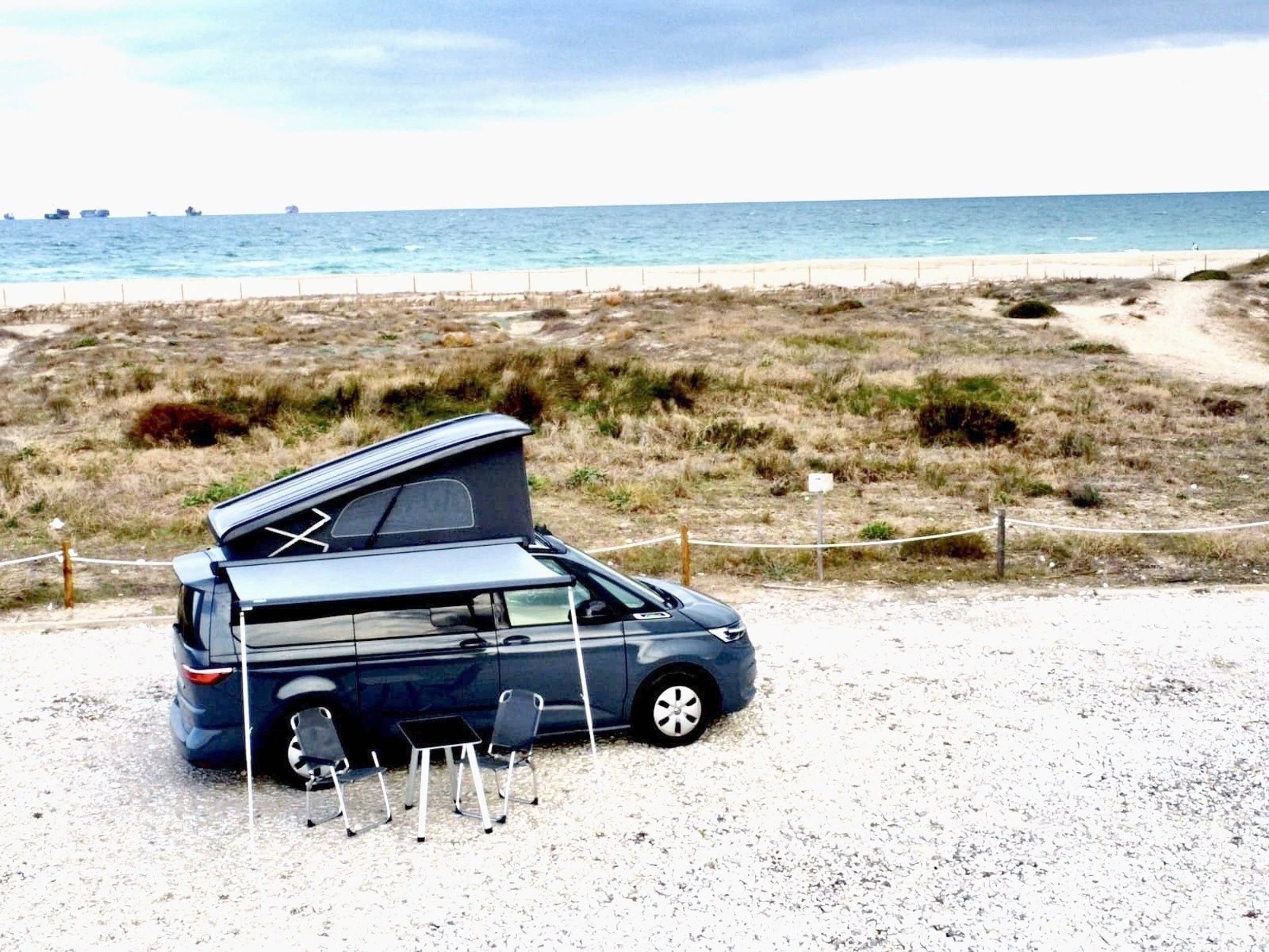 Ansicht von hinten Volkswagen California T7 - Yescapa