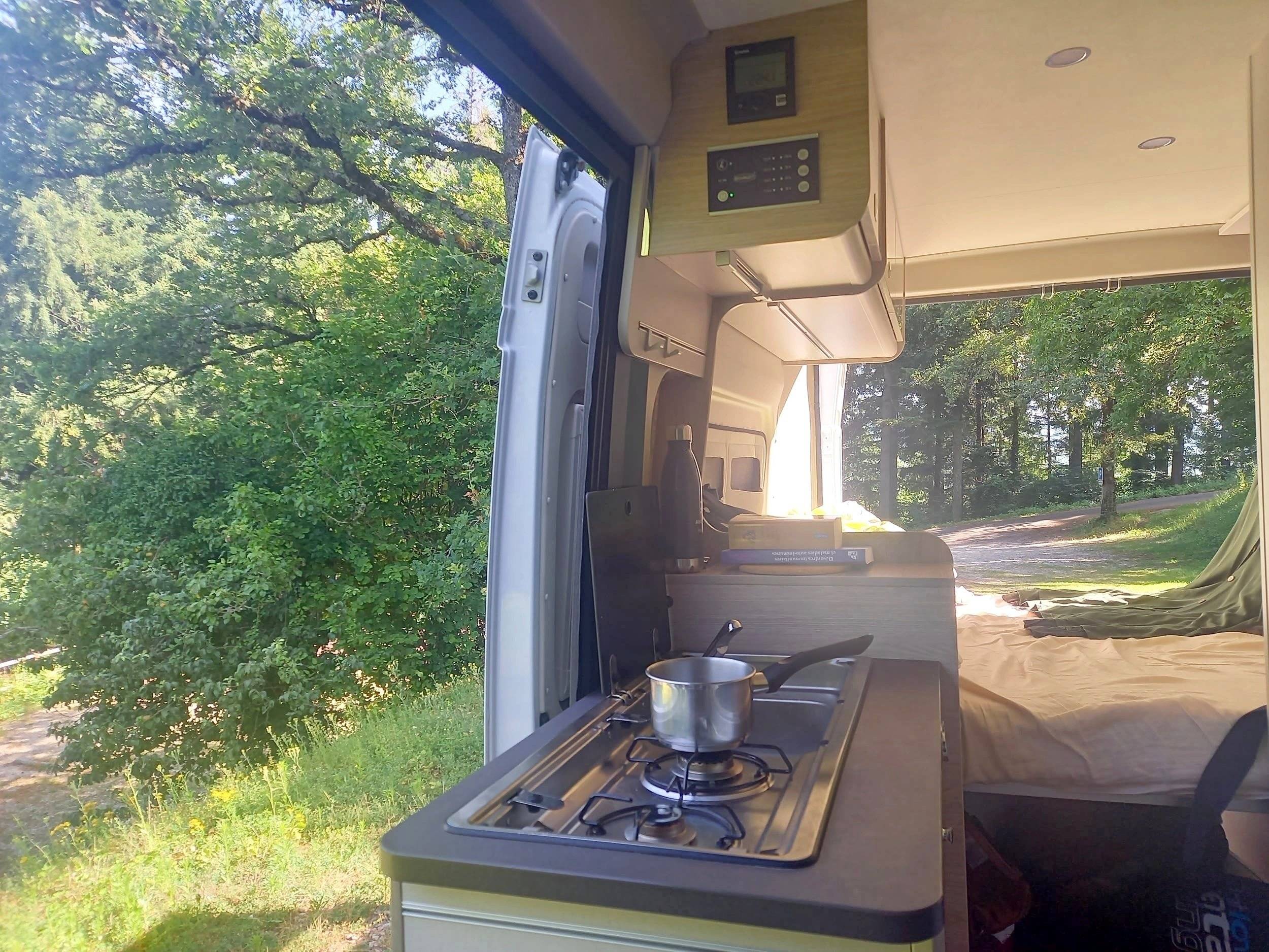 Bürstner CAMPEO C540 BLACK FOREST