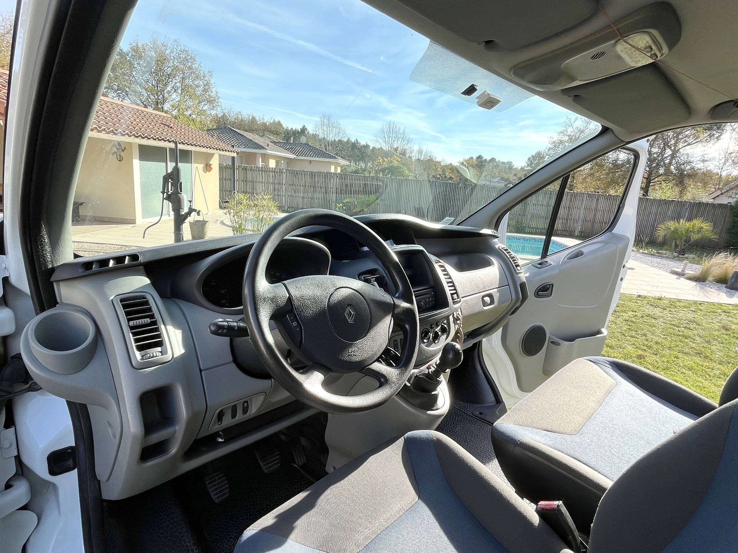  - RENAULT TRAFIC II 2,0L DCI 115CV L2H1 PACK EXTRA