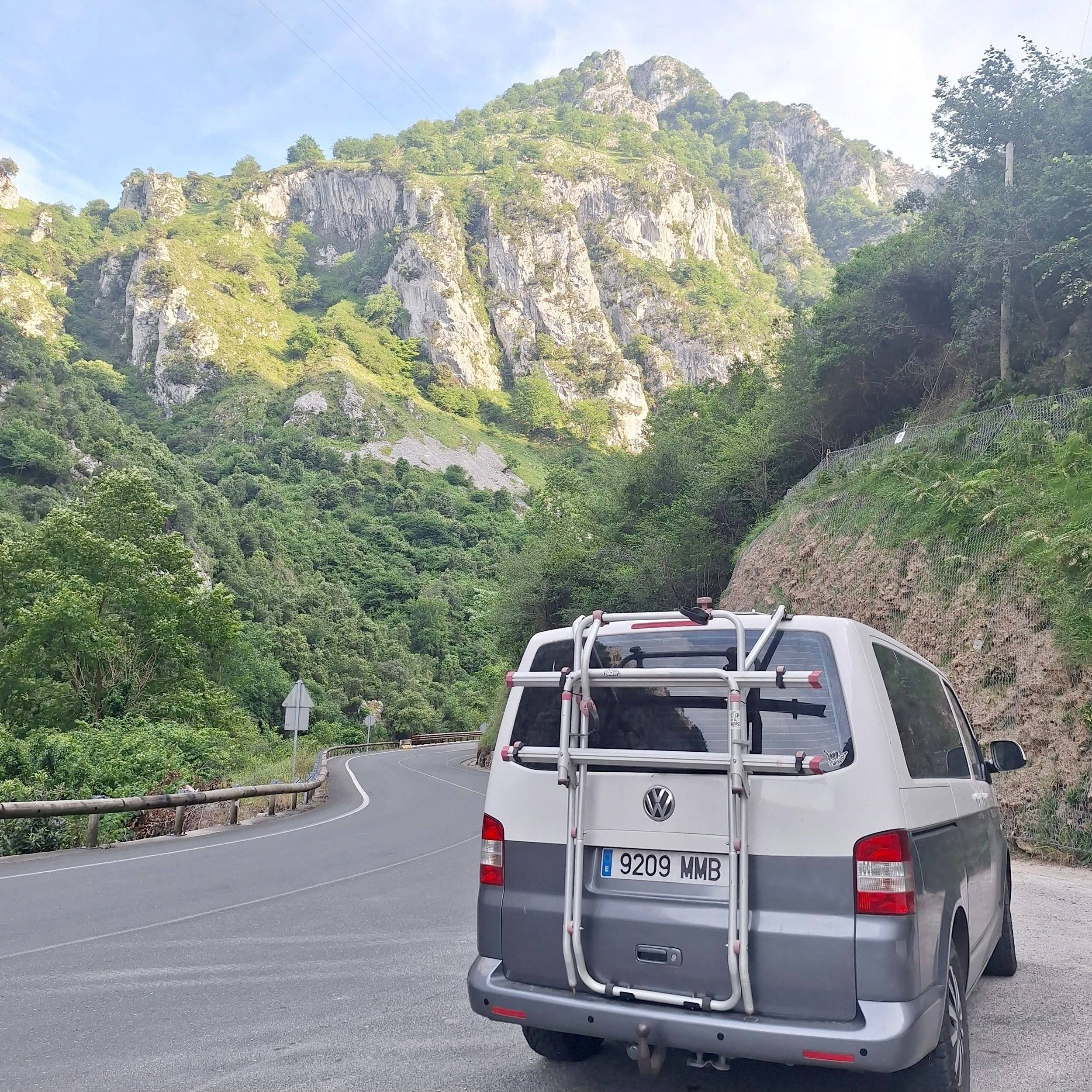 Volkswagen T5 2 l 84 ch