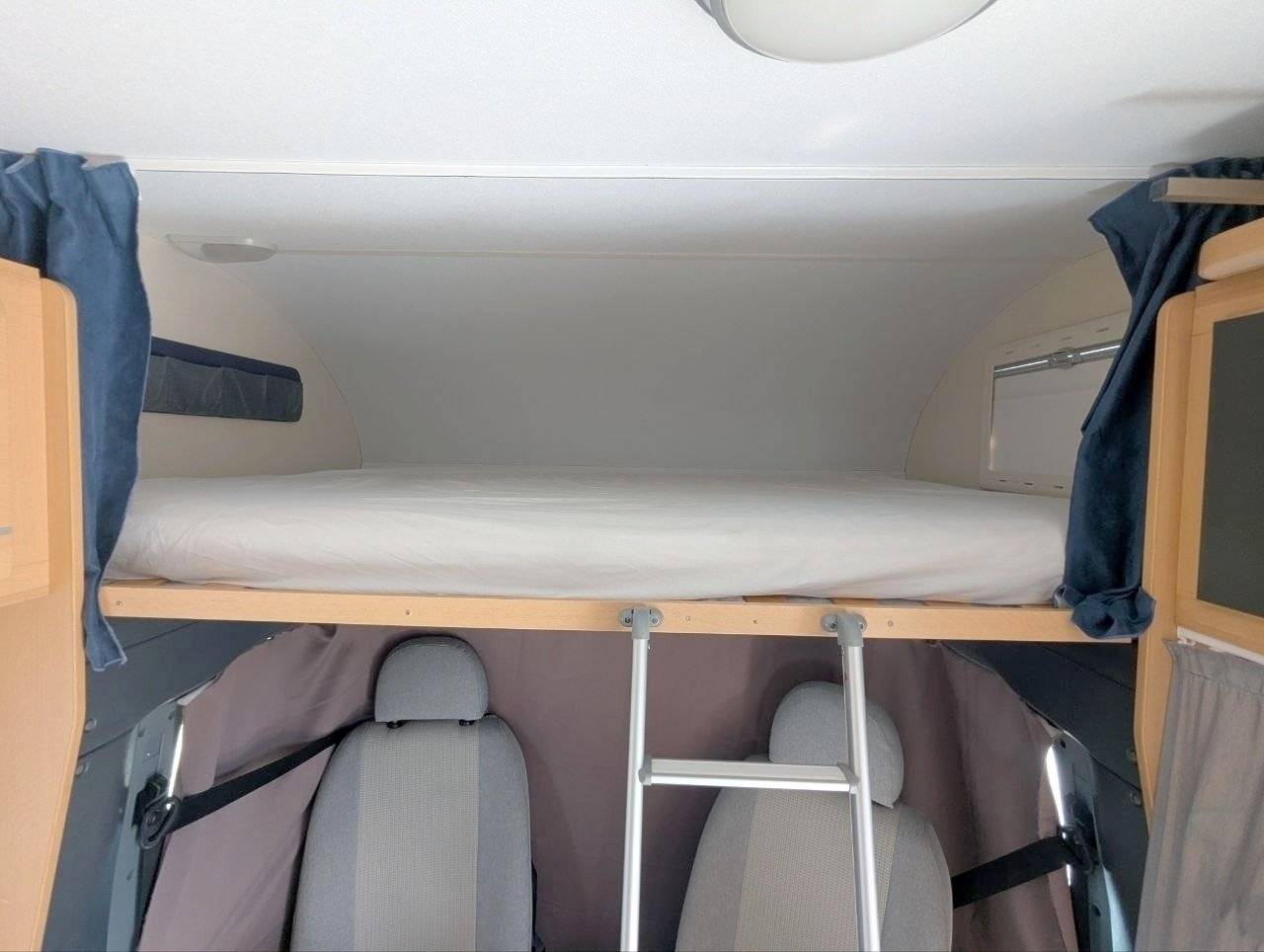 llits Ford Transit 2,2 l TDCi 110 ch. - Yescapa