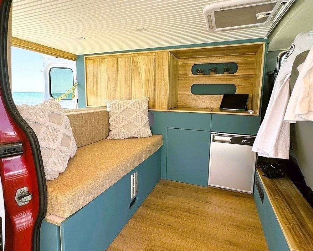 Dinette Opel Vivaro 2.0 115cv 16v - Yescapa