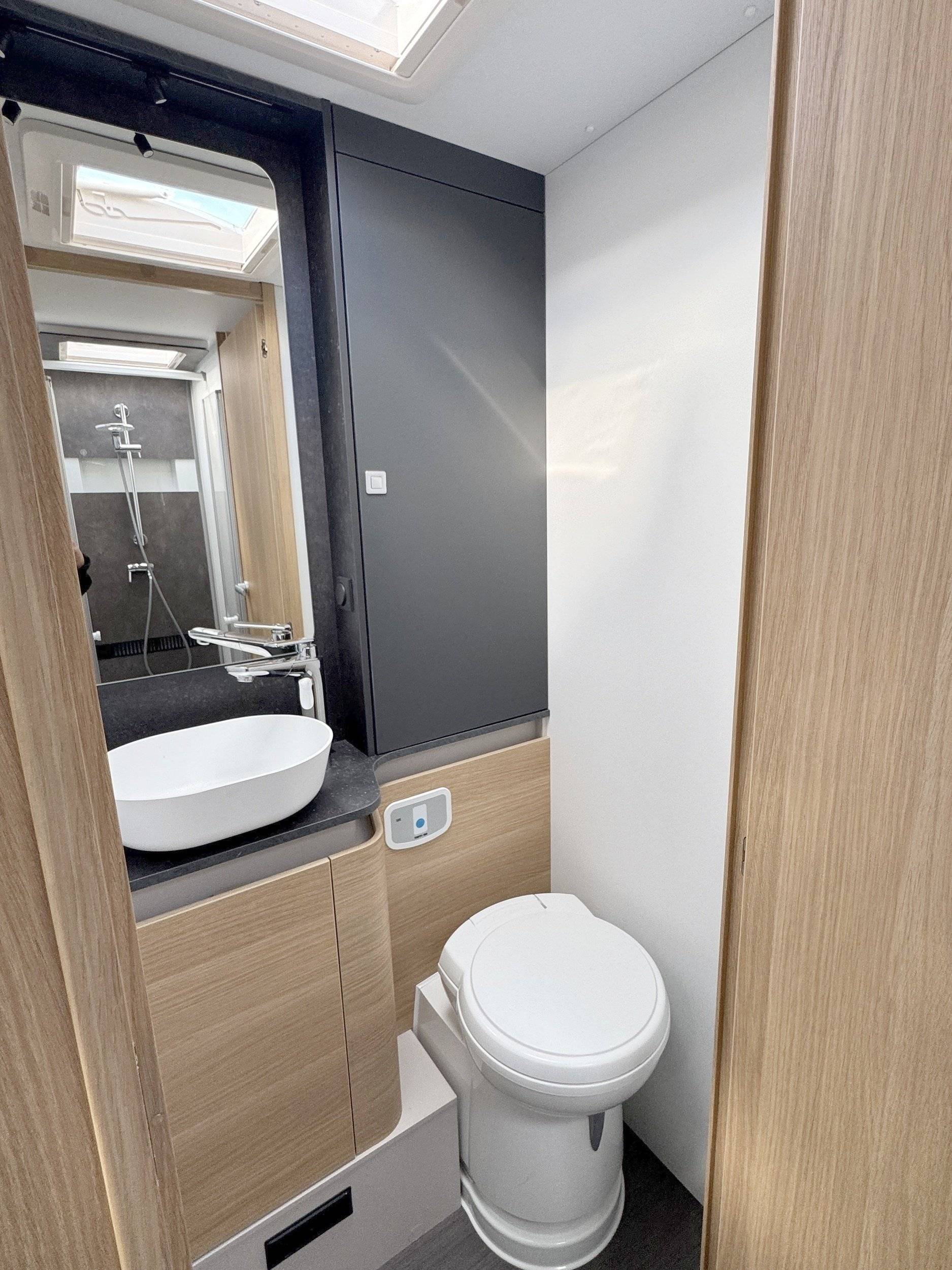 Adria MATRIX 670 DL PLUS