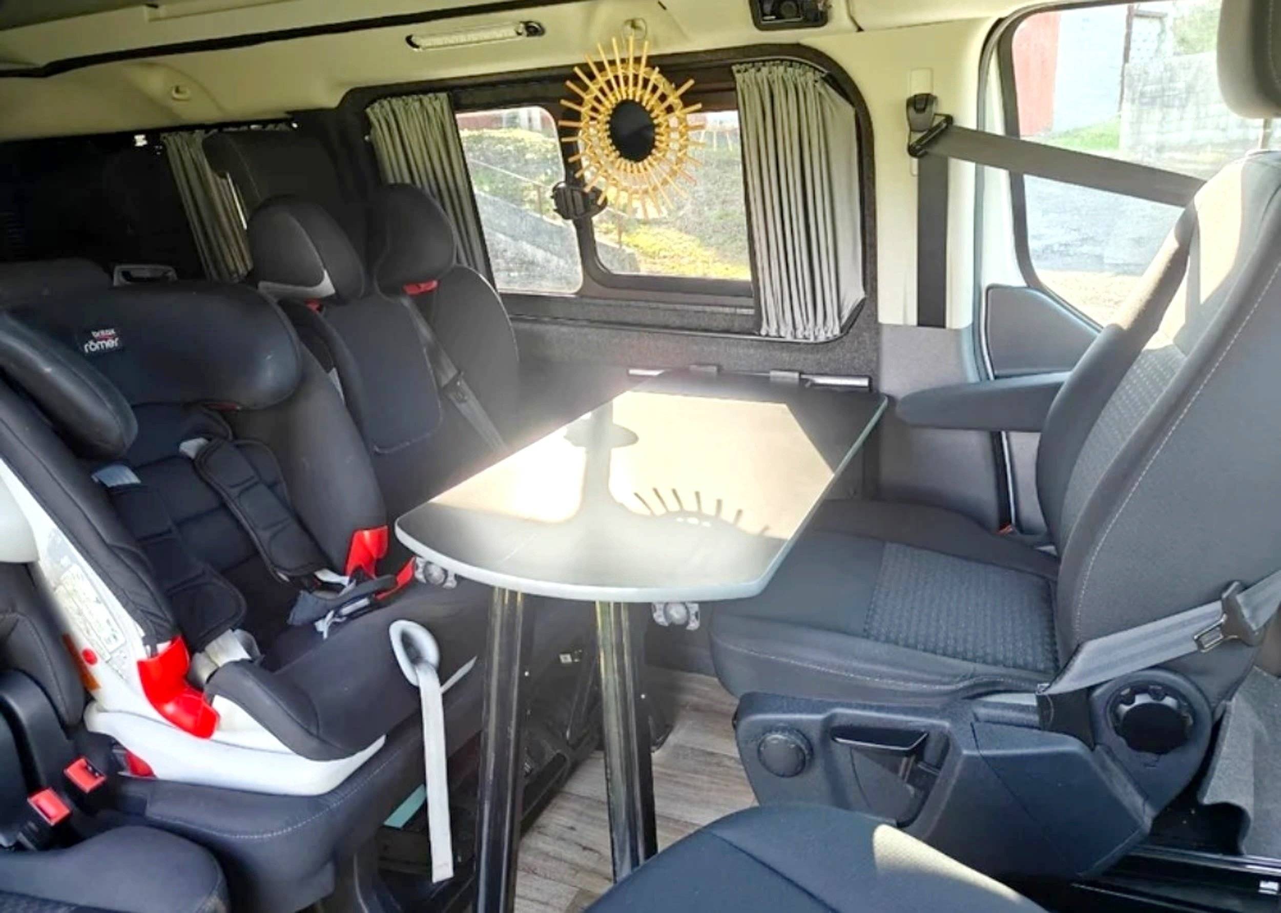 Essecke Ford Transit 2,0 BlueTDCi 170CV - Yescapa