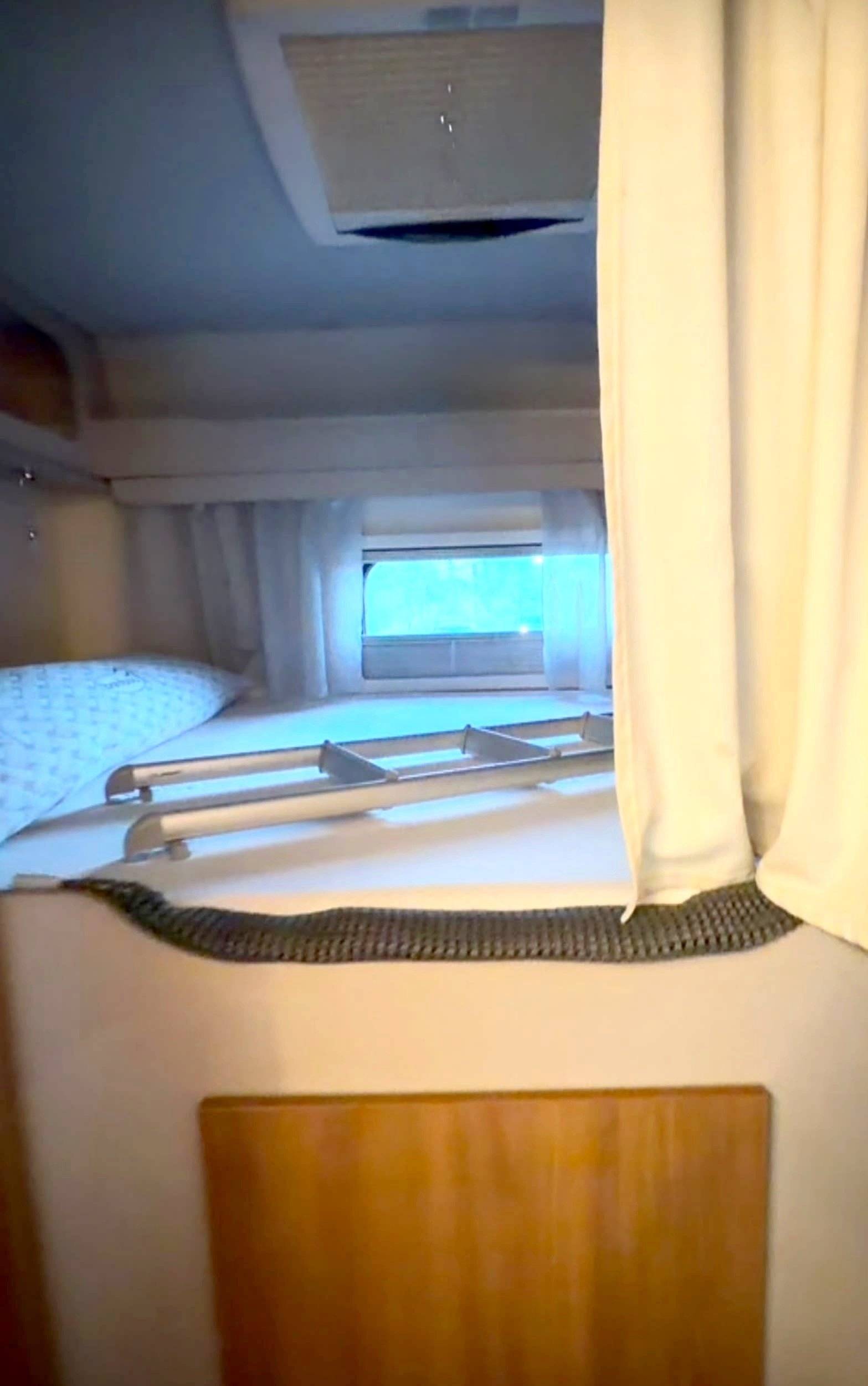 Plazas en cama Renault Master 2,3 l 145 ch - Yescapa