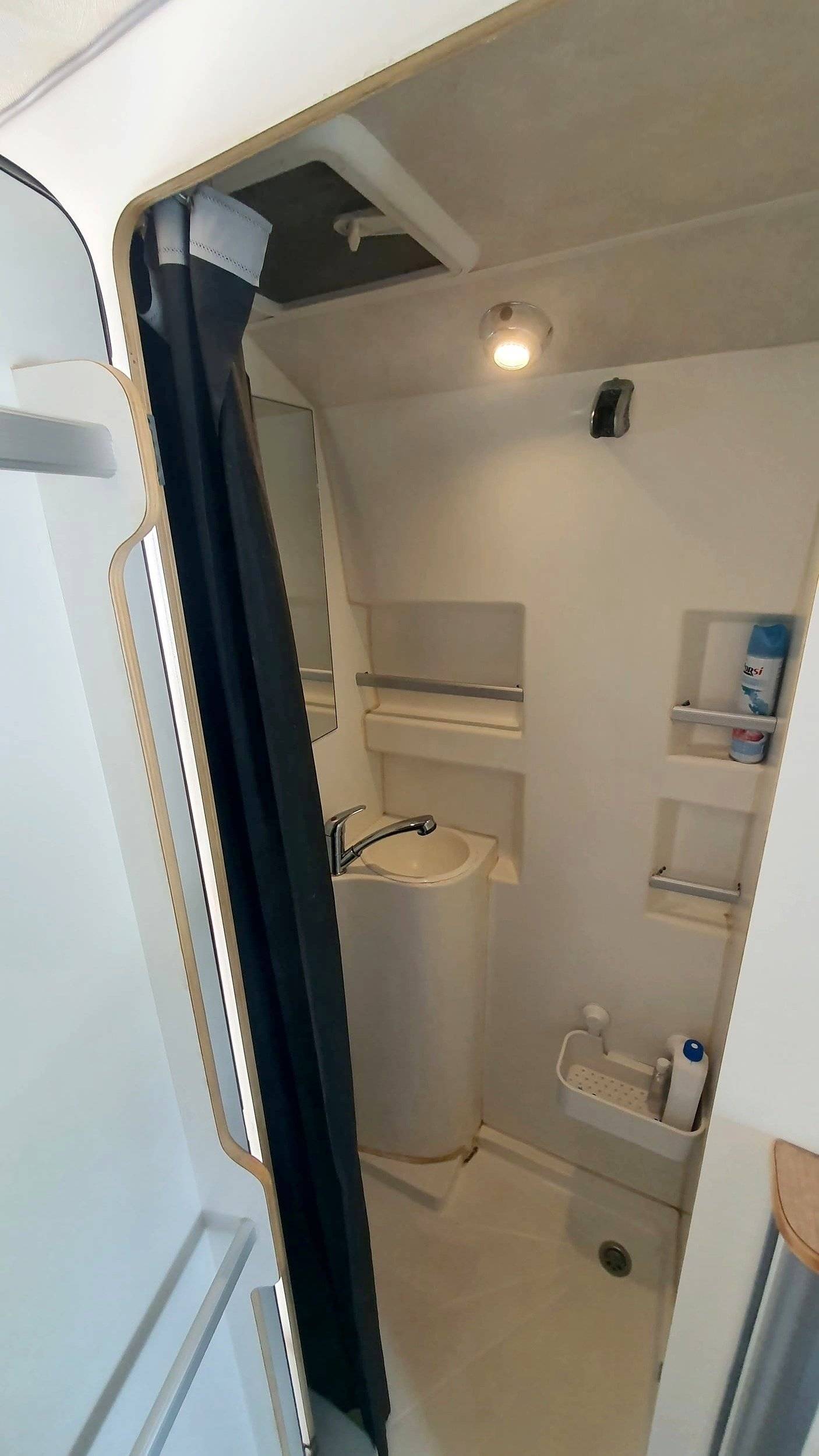 Camper Track 2,0 l 115 ch