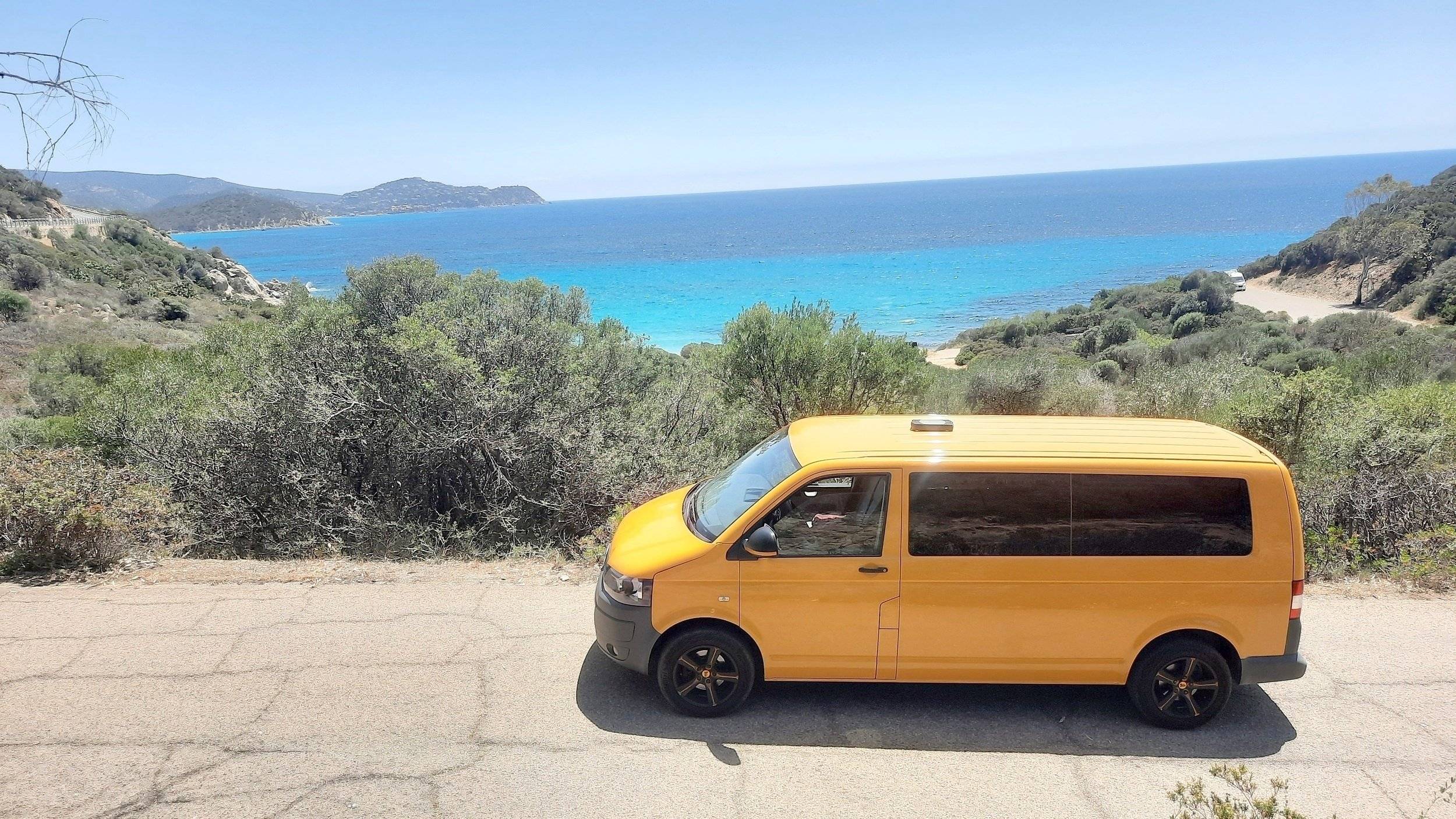 Camp'In Box T5 2 l 140 ch