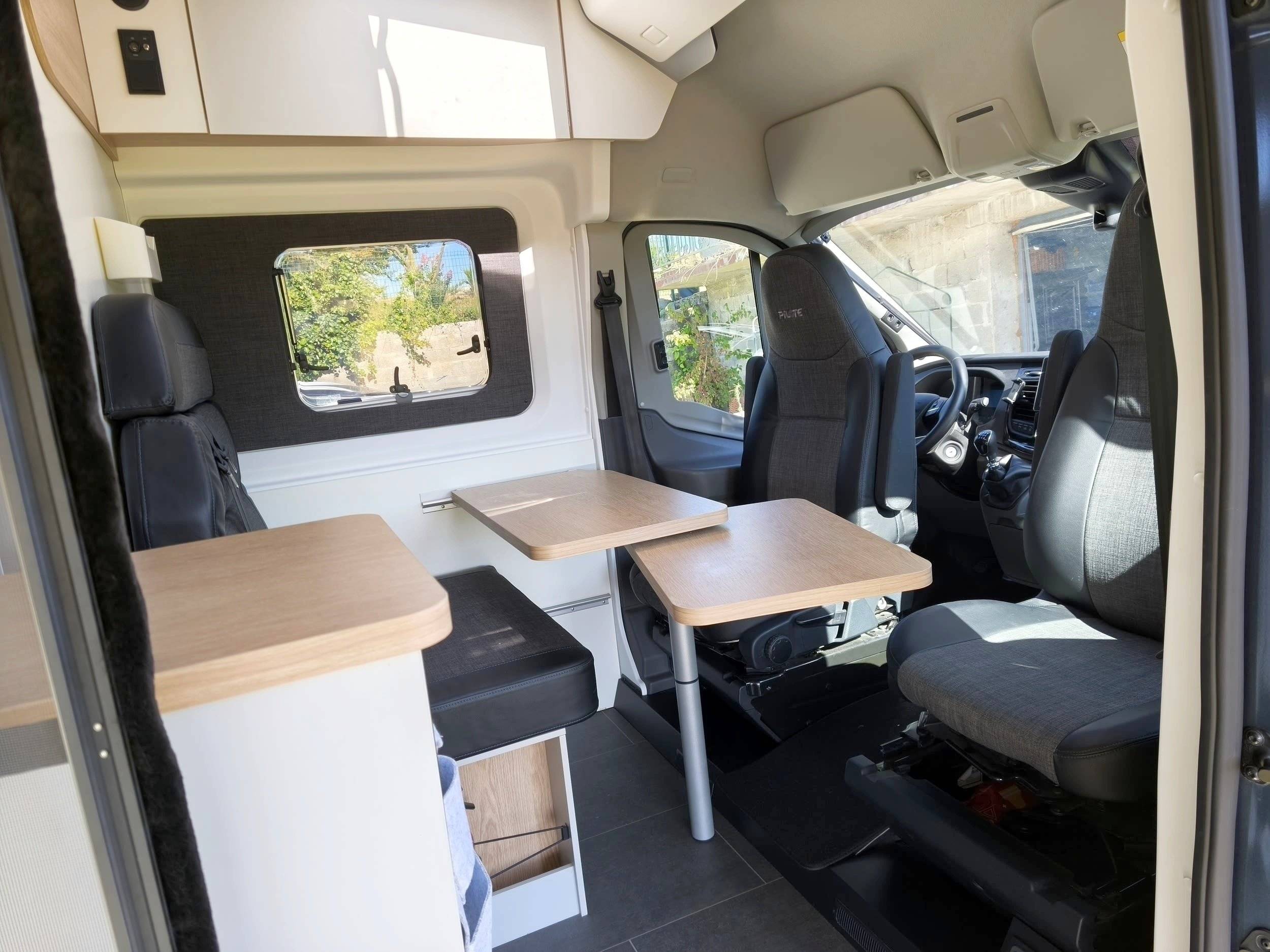 Pilote Transit 2,0 l 170 ch