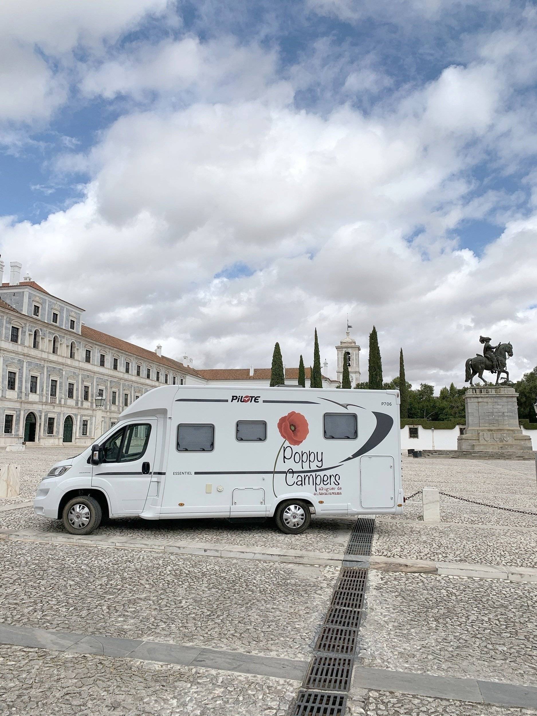 Pilote P706 C Essentiel