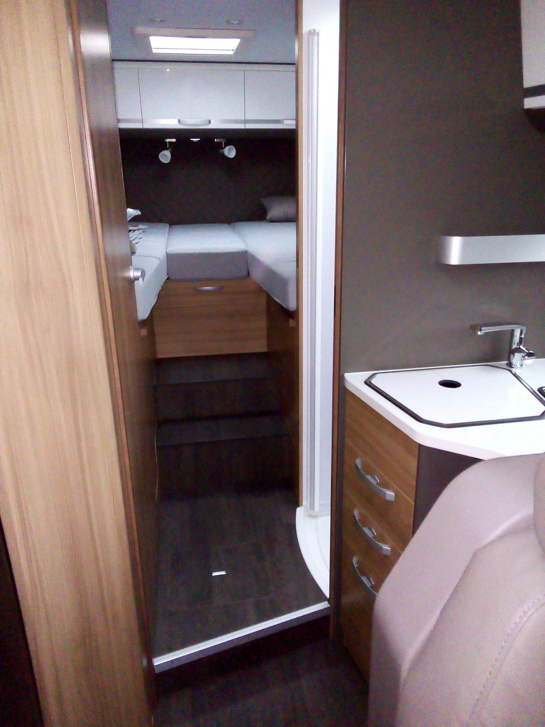 Adria matrix axess 670 sl