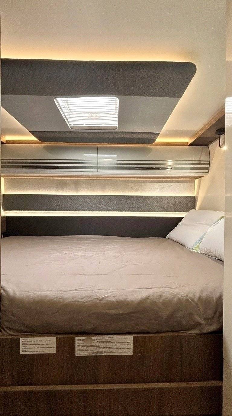 slaapplaatsen Fiat FIAT DUCATO - Yescapa