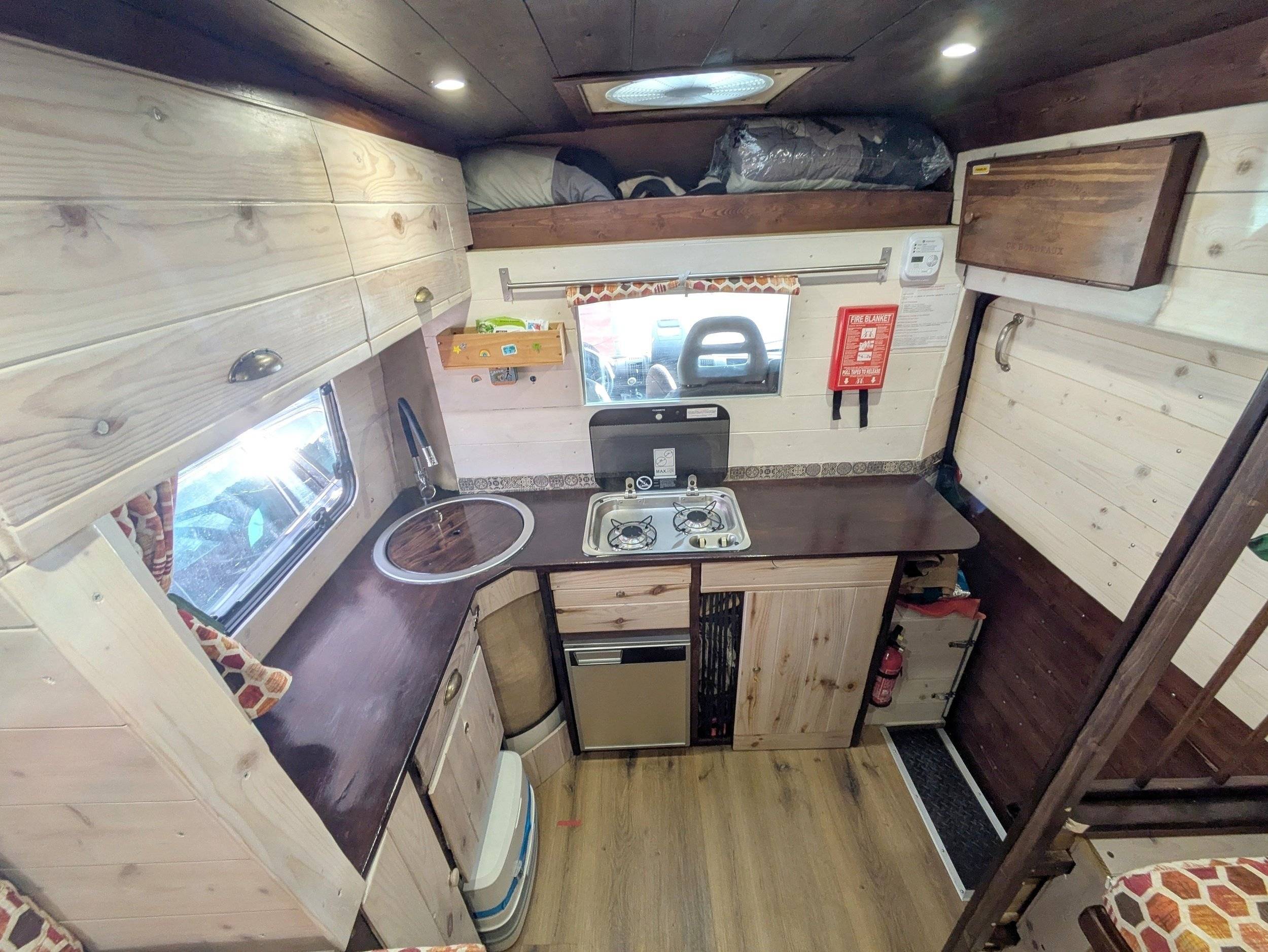 Plazas en cama Citroën Jumper L1H2 - Yescapa