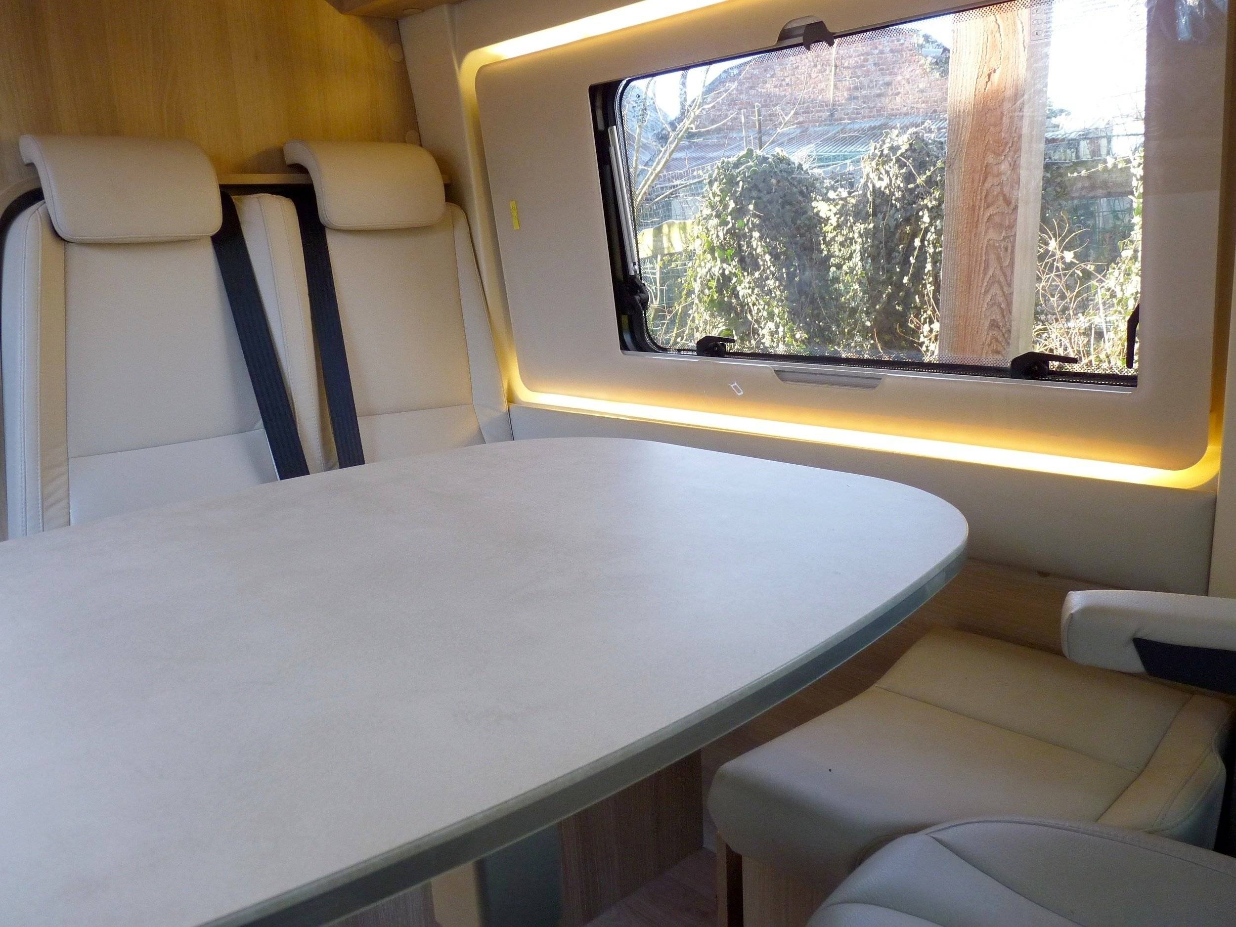 Dining Area Fiat FIAT DUCATO - Yescapa