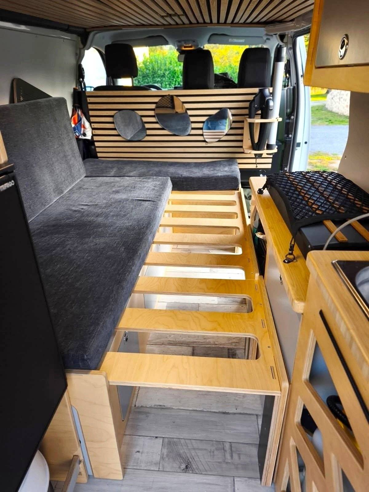 Loisirs 12 Jumpy 2l 180cv bte auto