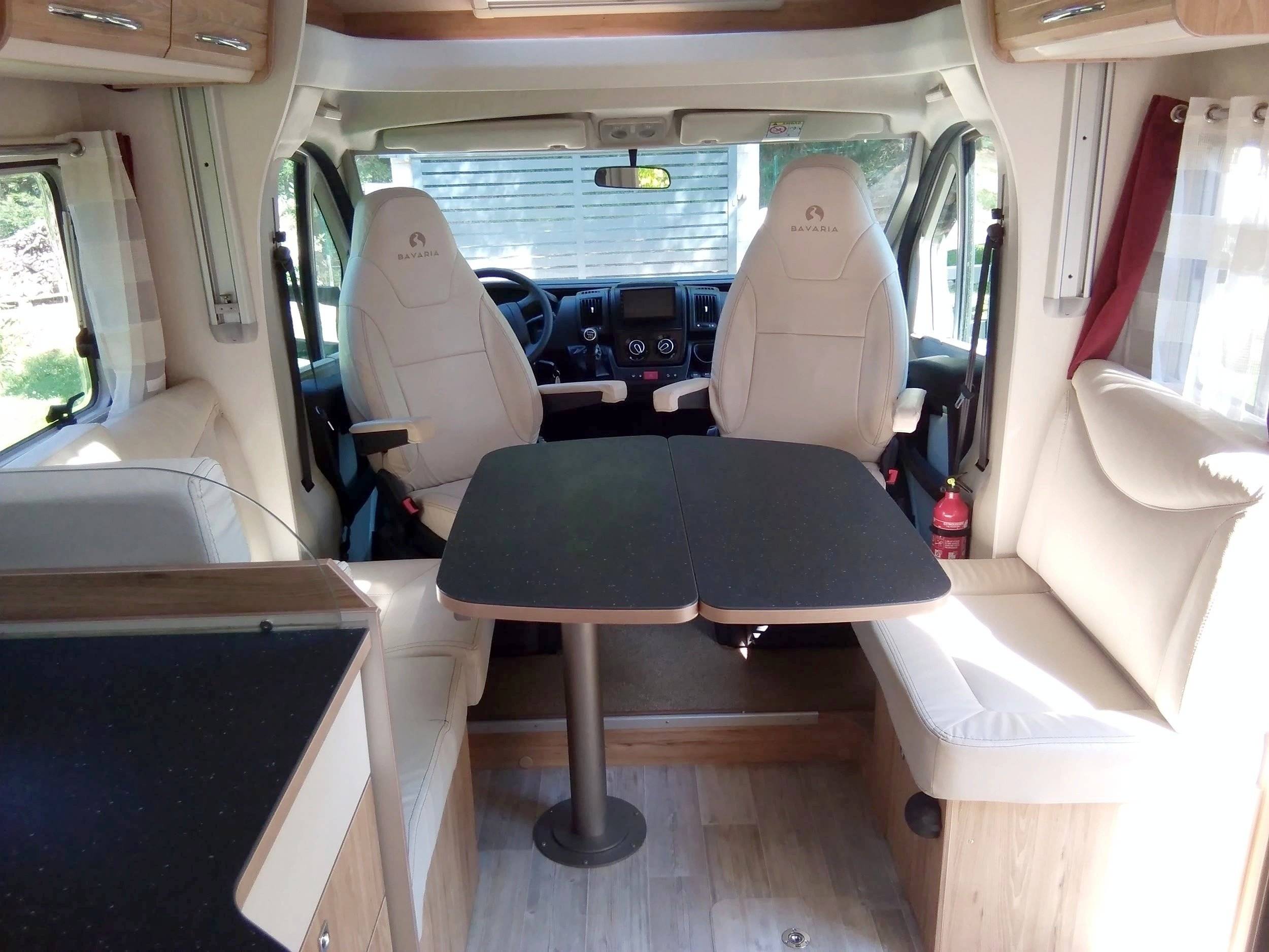 Bavaria 2,3 l 130 ch