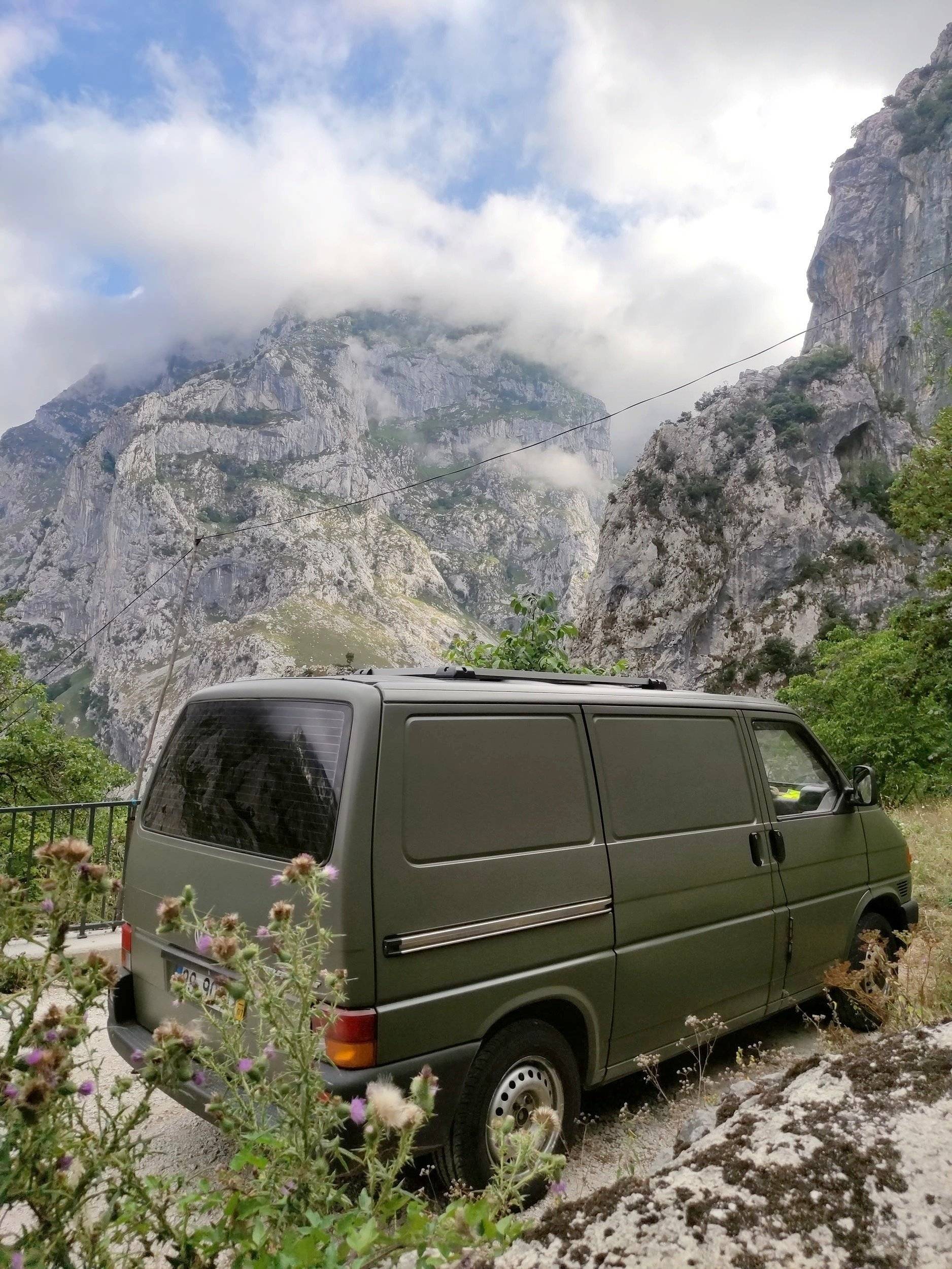 Volkswagen Transporter T4 2.4D