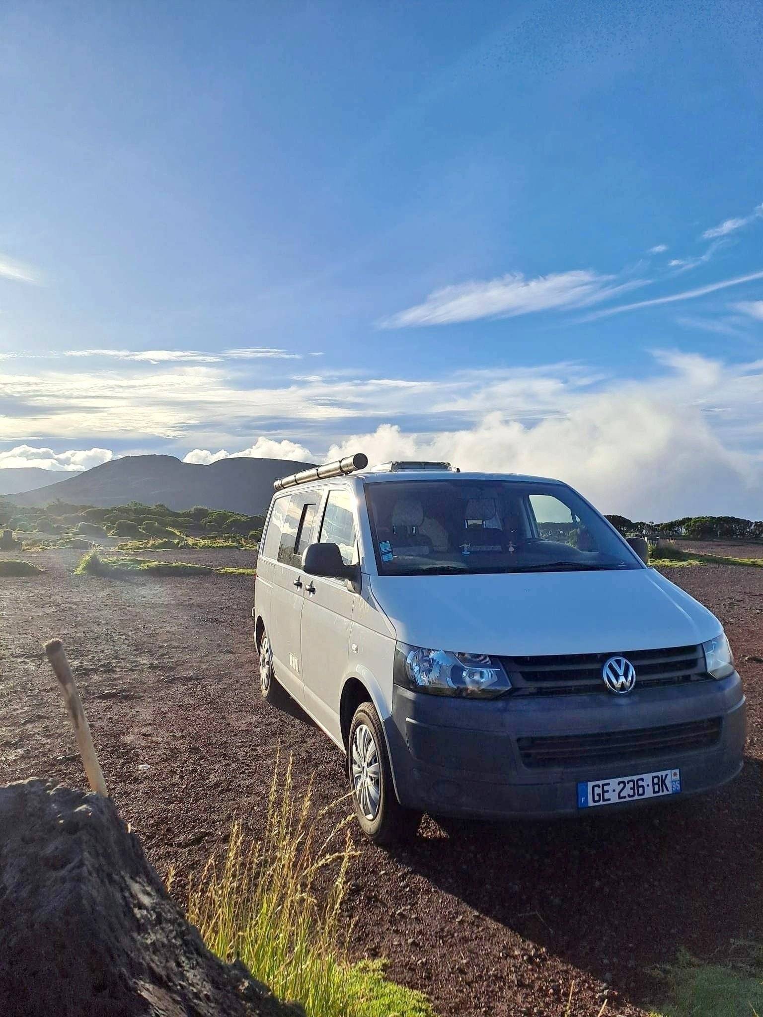 Volkswagen T5 2,0 l 102 ch