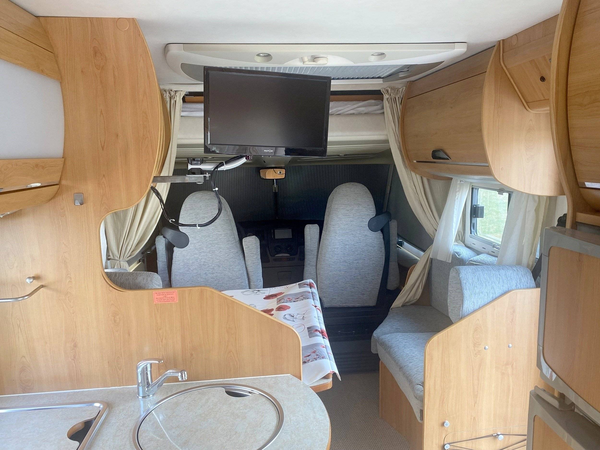 Eriba 636 jet