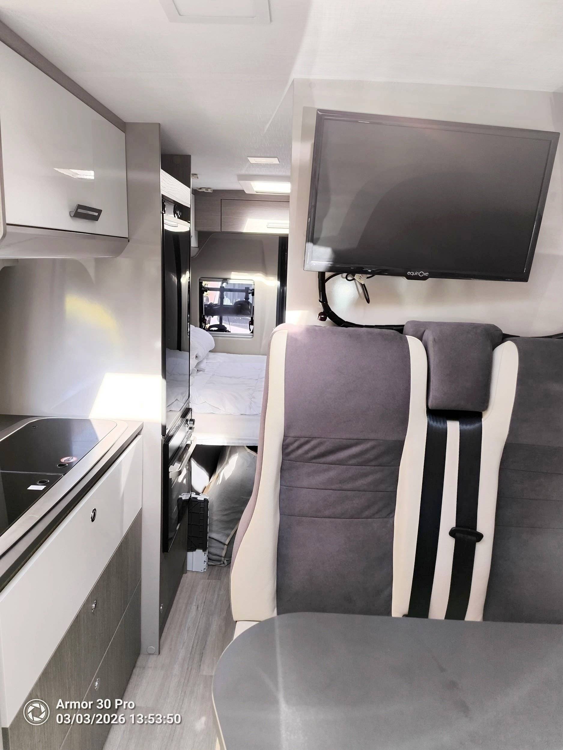 Eethoek Fiat Ducato 2,3 l 140 CV - Yescapa