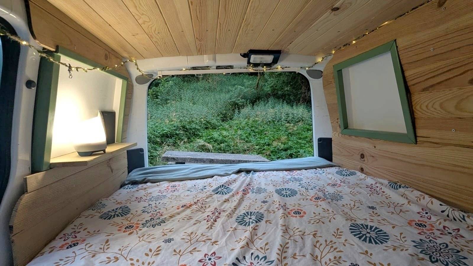 Hakuna Matata NV200