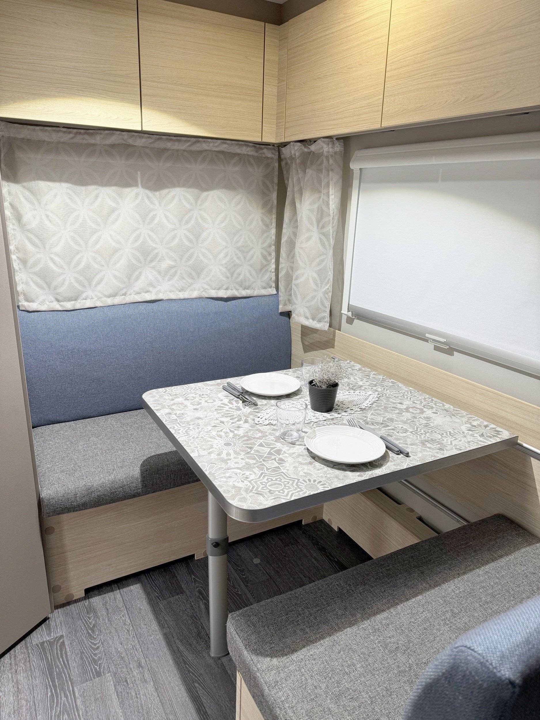 Weinsberg Caraone 390QD