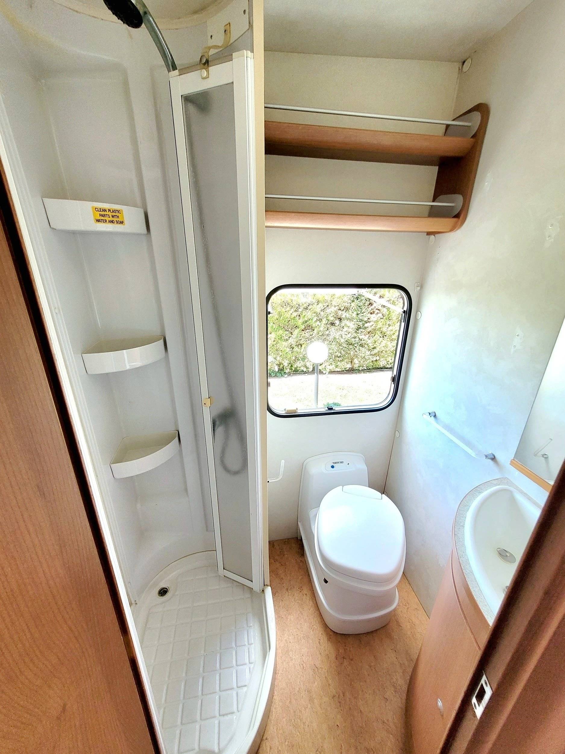 Área de jantar Fiat Ducato - Yescapa