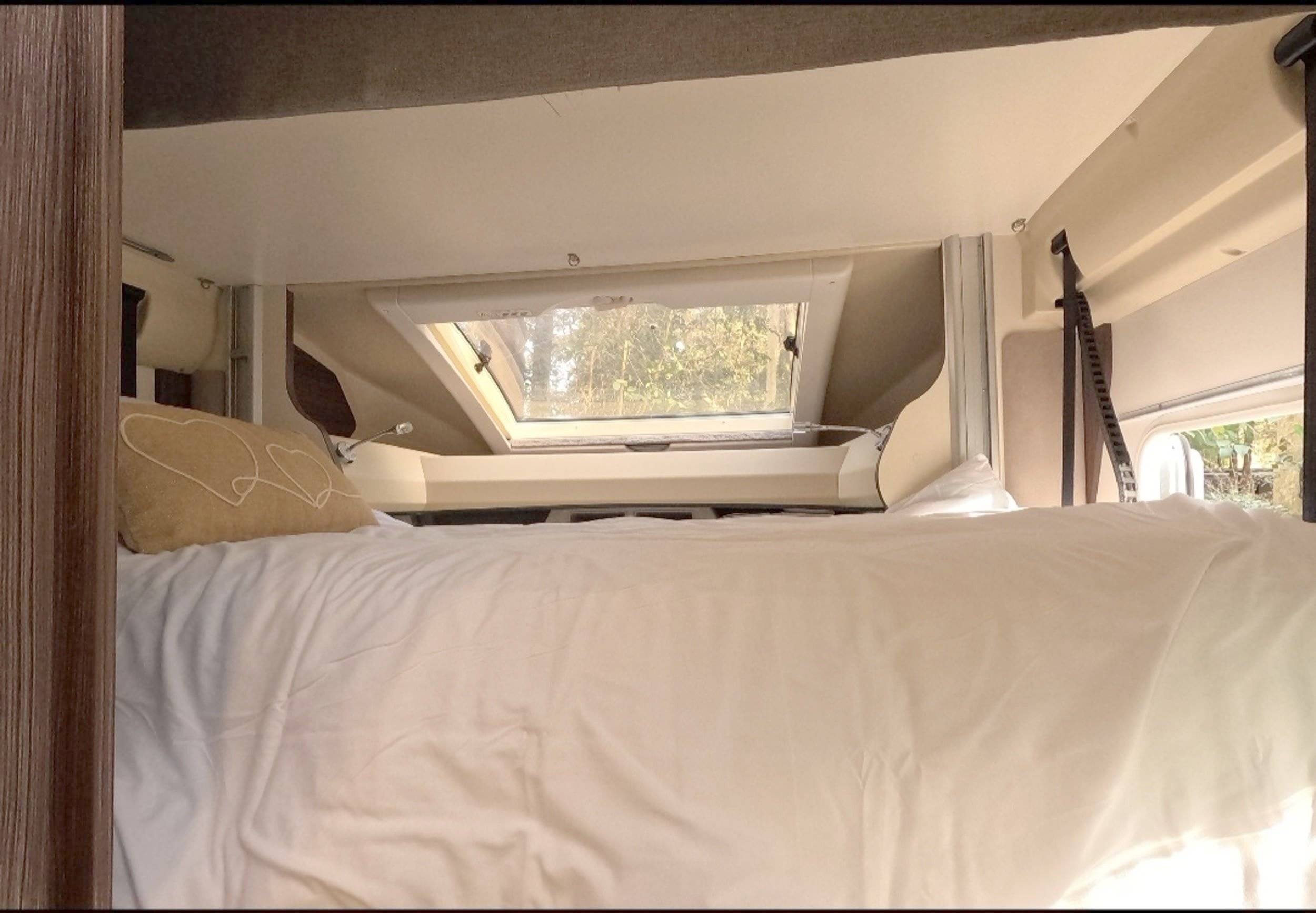 Benimar Tessoro 440 up