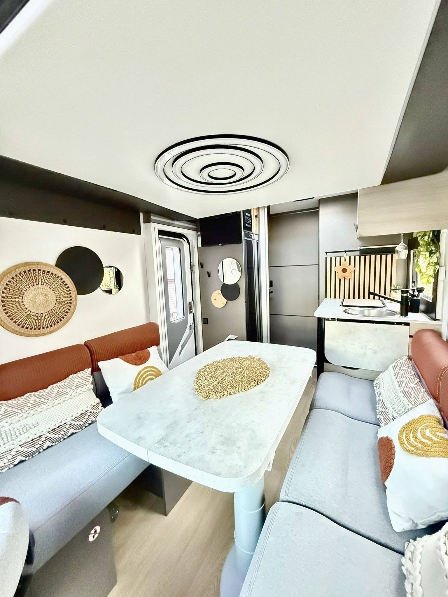 Challenger 2,3 l 140ch