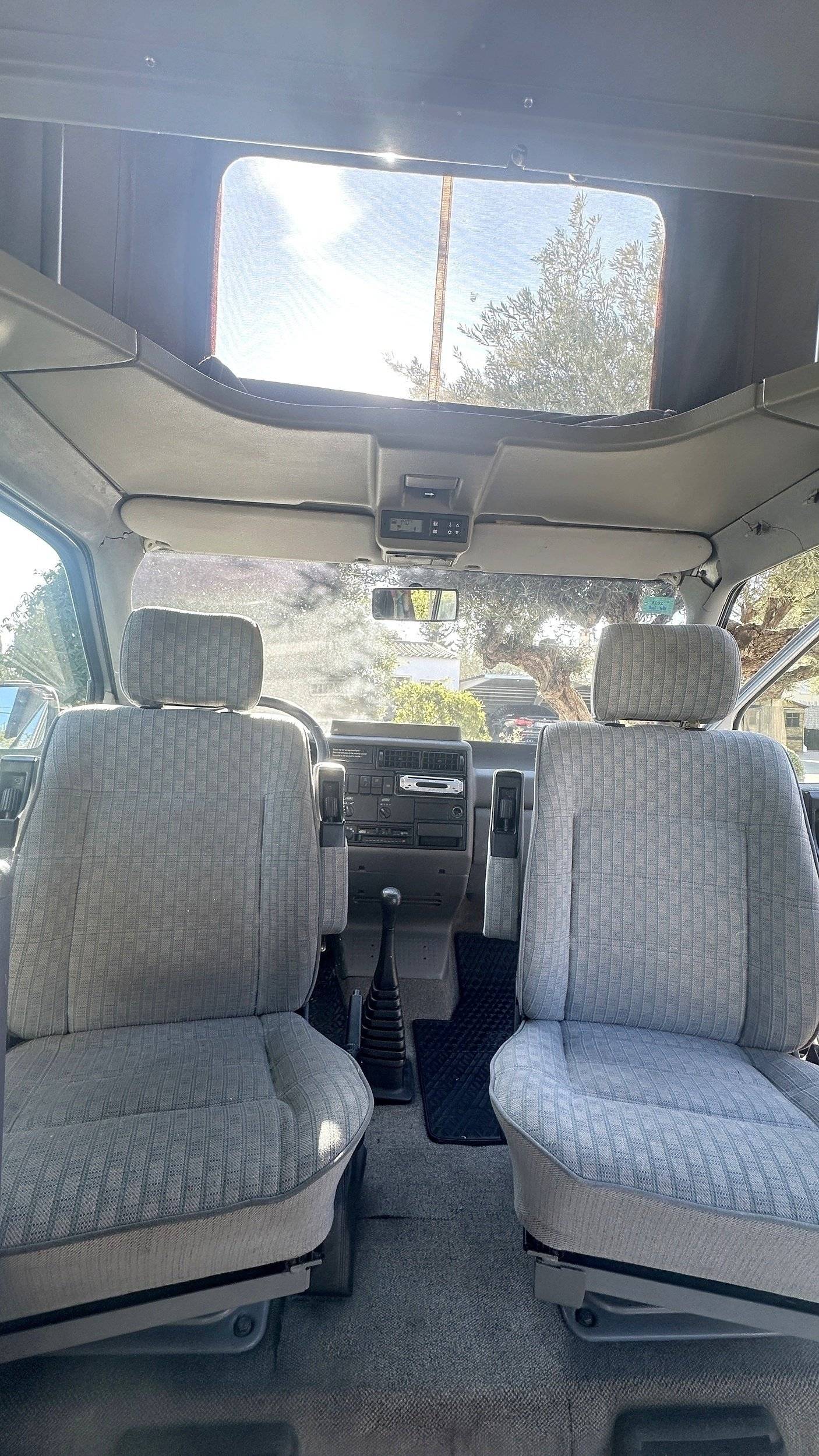 Comedor Volkswagen 2,4D - Yescapa