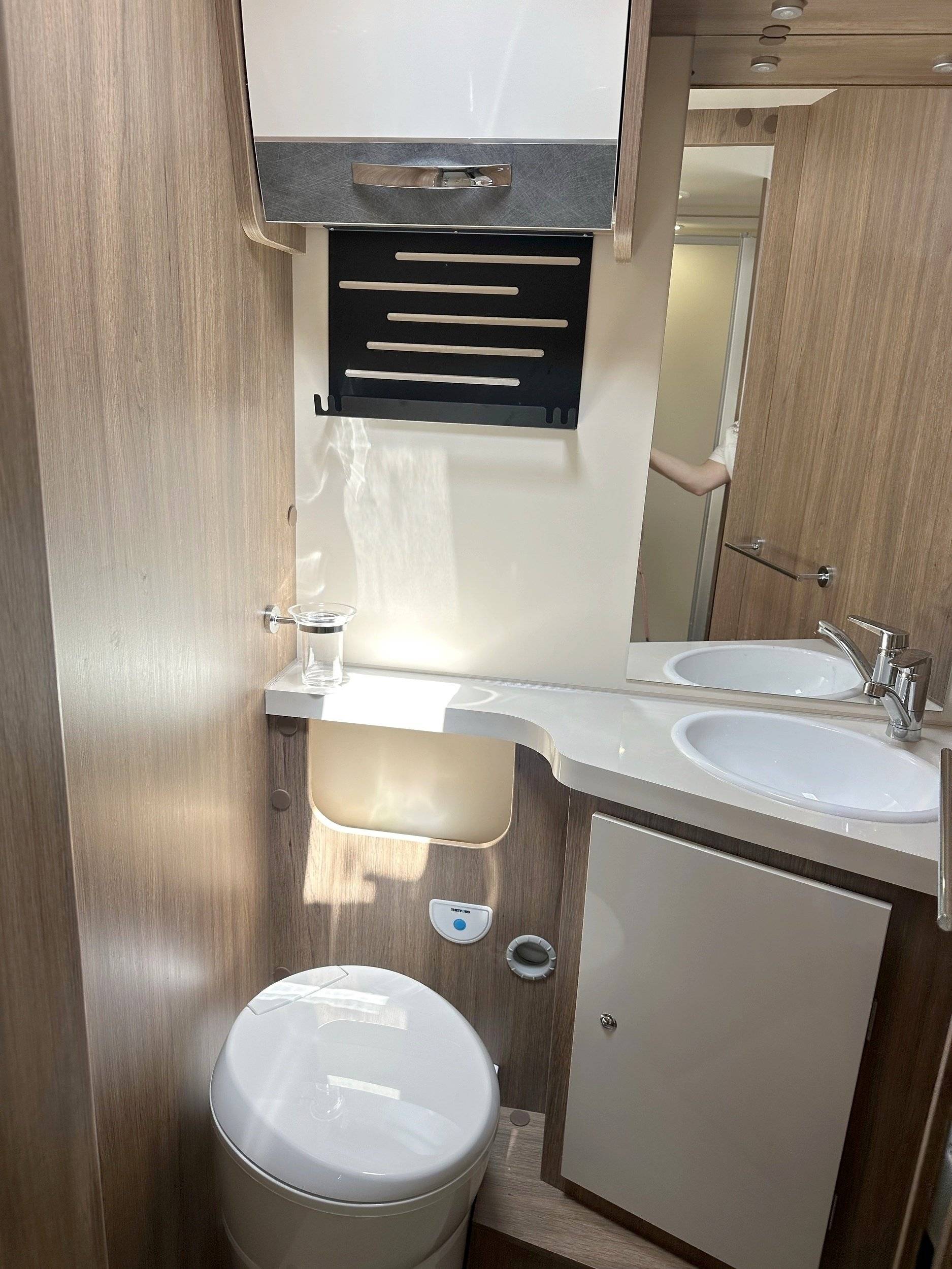 Elnagh Elnagh  Baron