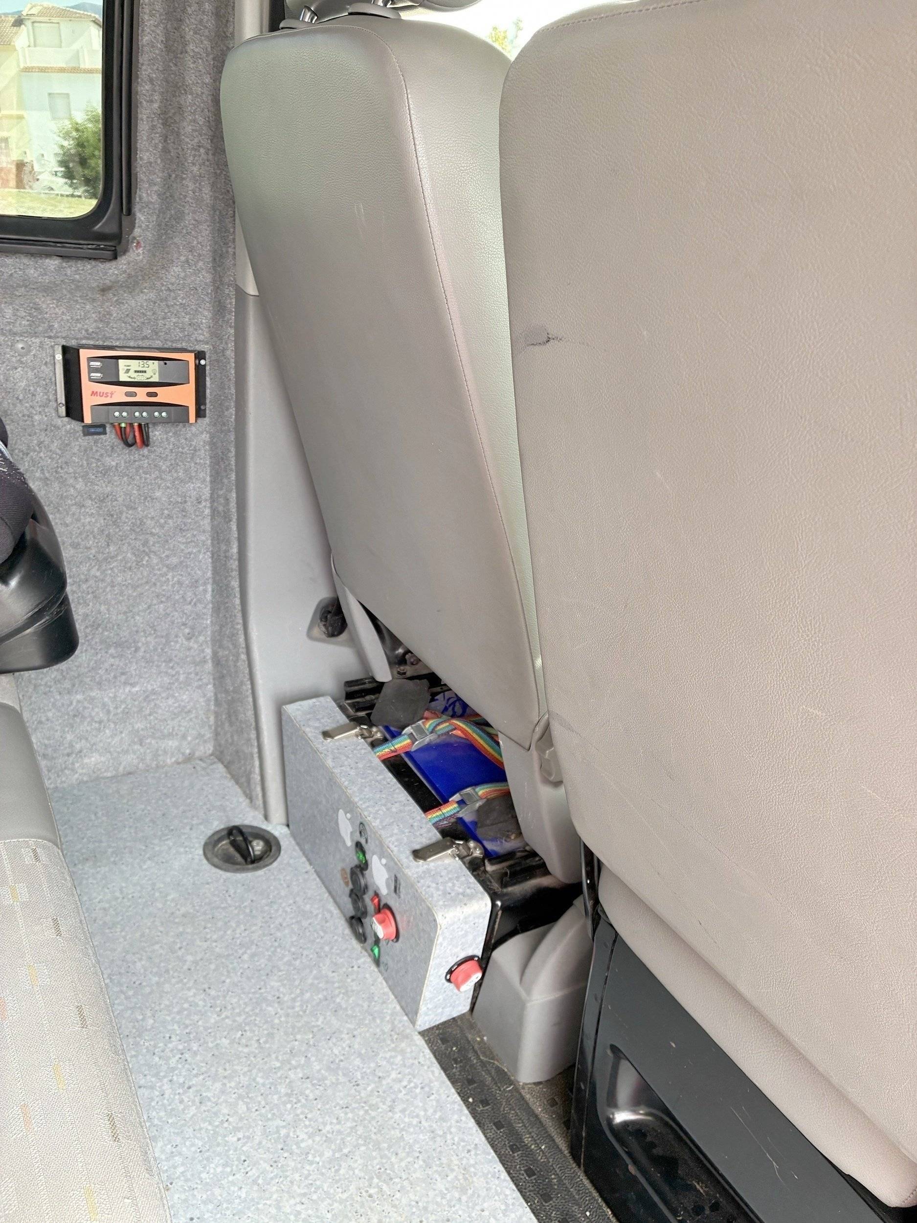 Volkswagen T5 2,0 l 140 ch