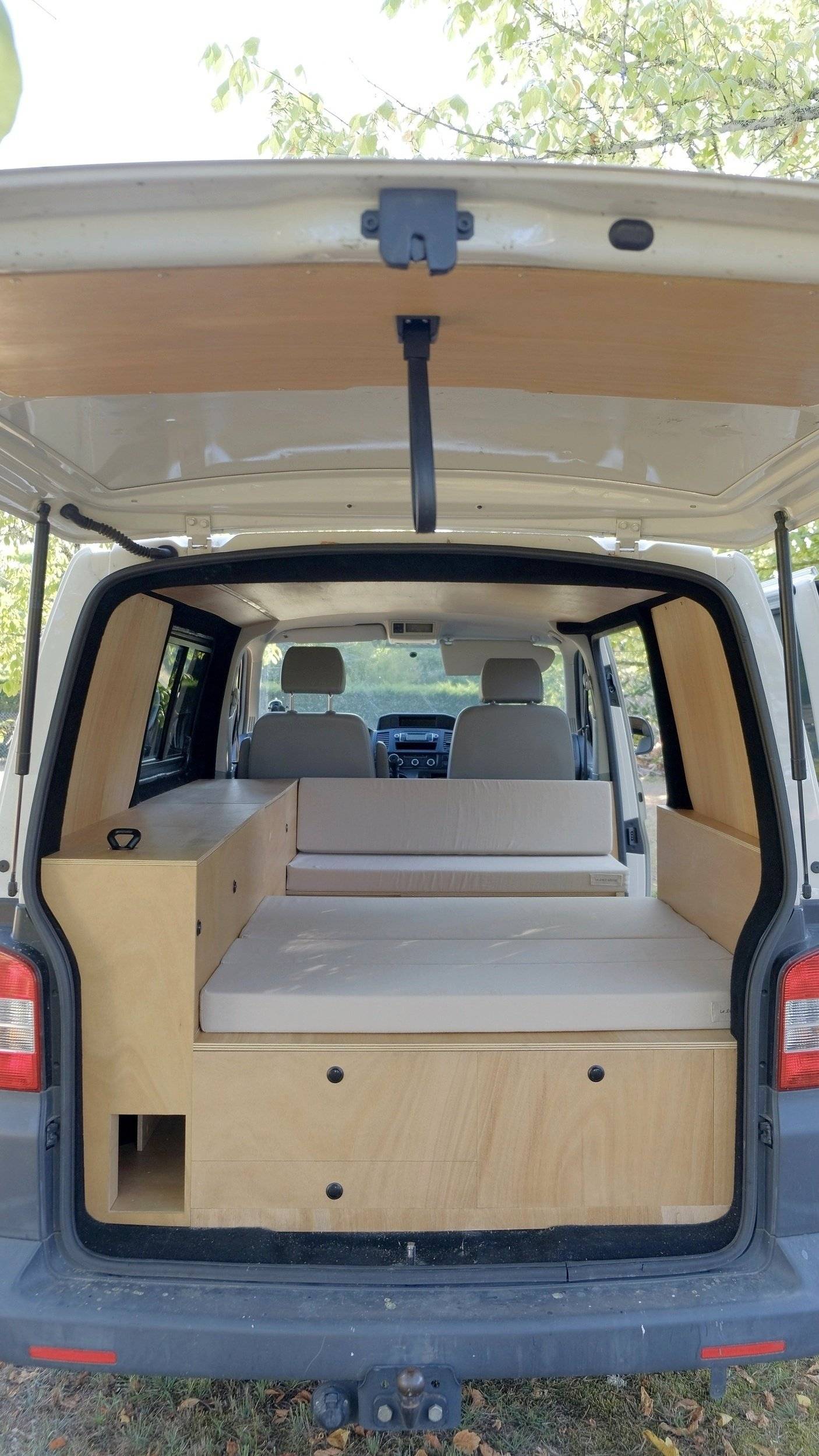 Volkswagen T5 2,0 l 102 ch