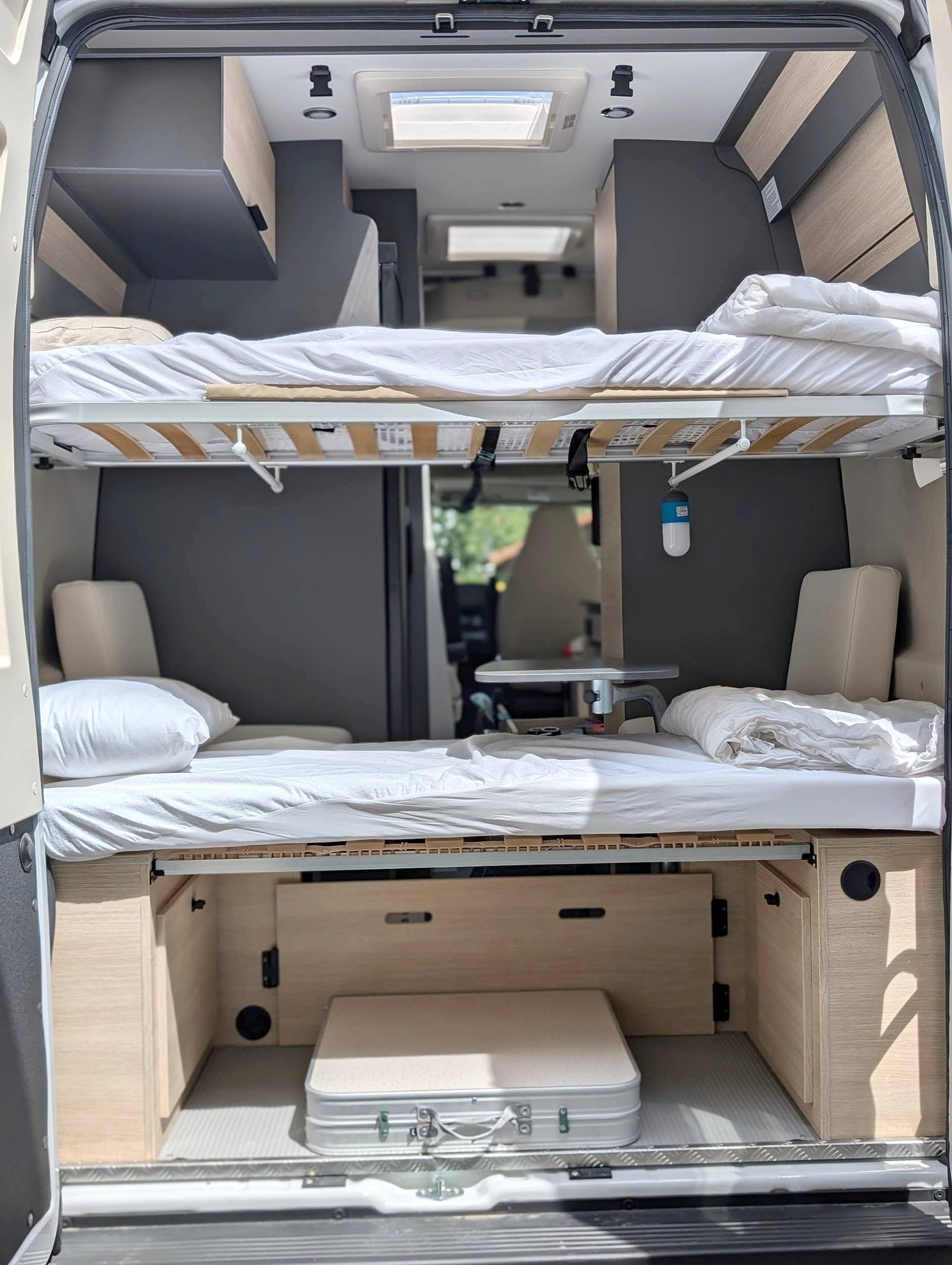 Slaapplaatsen Fiat Ducato 140 ch - Yescapa
