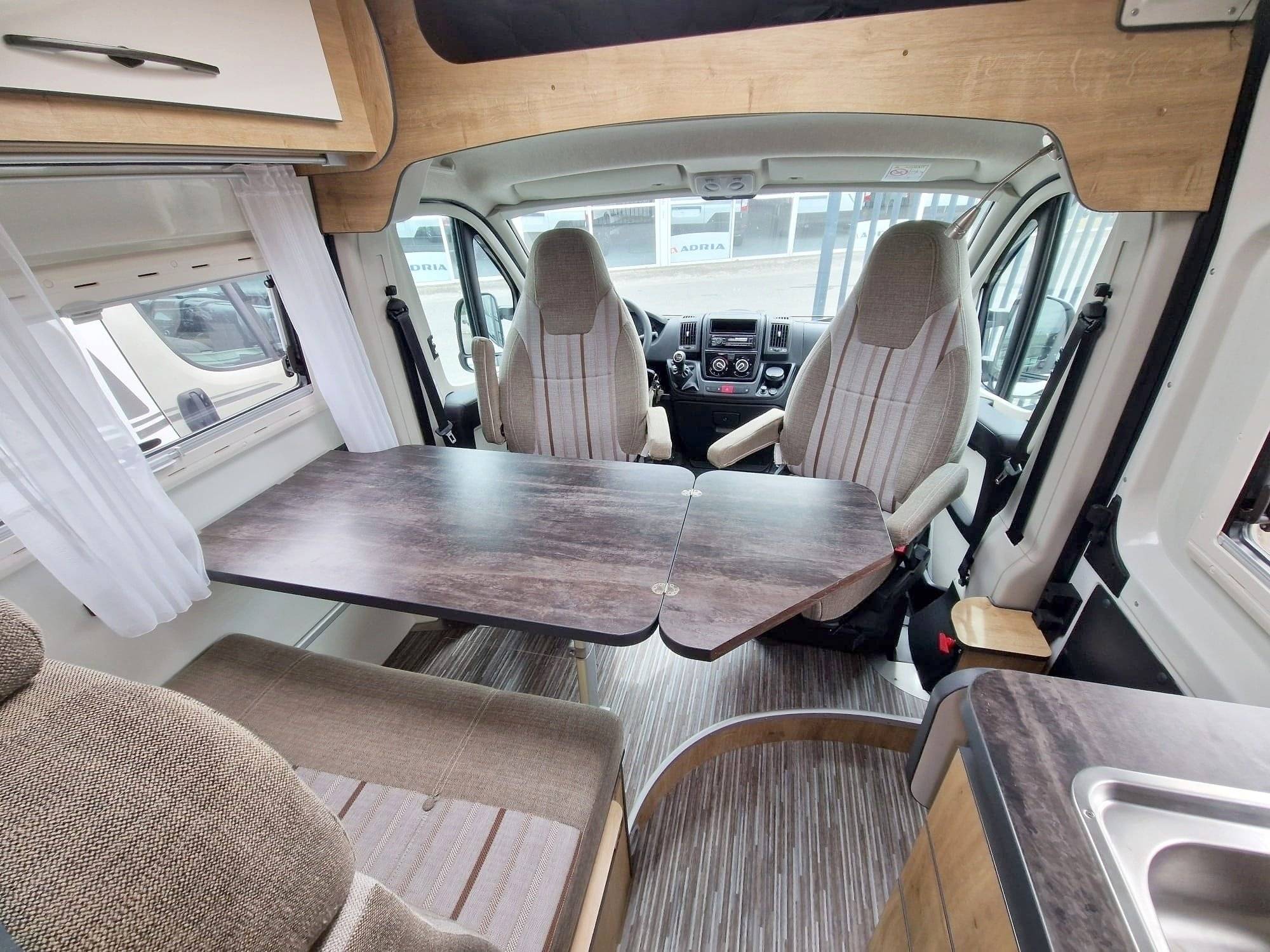 Font Vendôme Leader Van