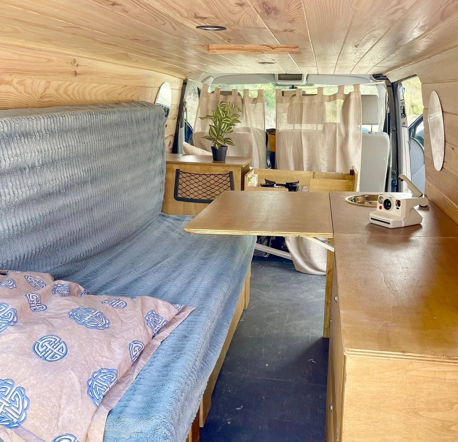 Essecke Volkswagen Transporter T5 - Yescapa